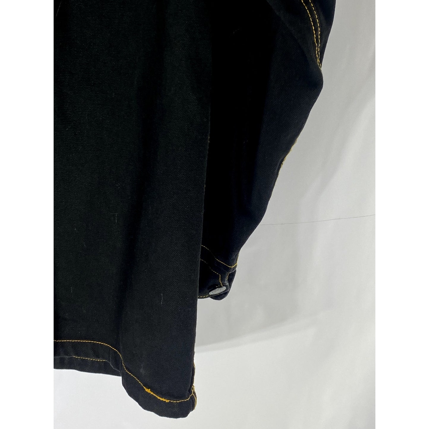 MONKI Women’s Black Denim Overstitch Four Pocket Trucker Jacket SZ XS