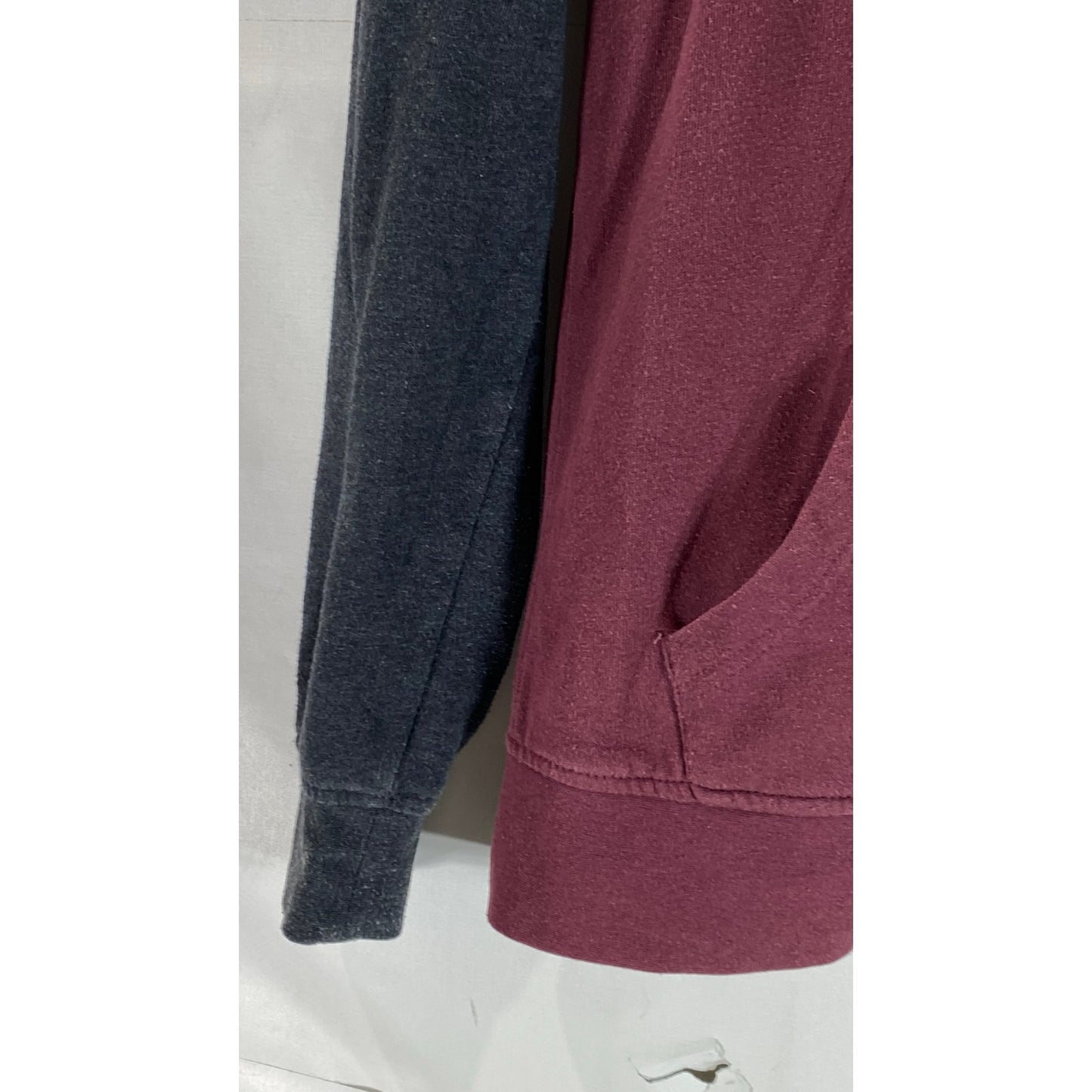 Zumiez ZINE Women's Black/Burgundy Colorblock Zip-Up Hooded Sweater SZ S