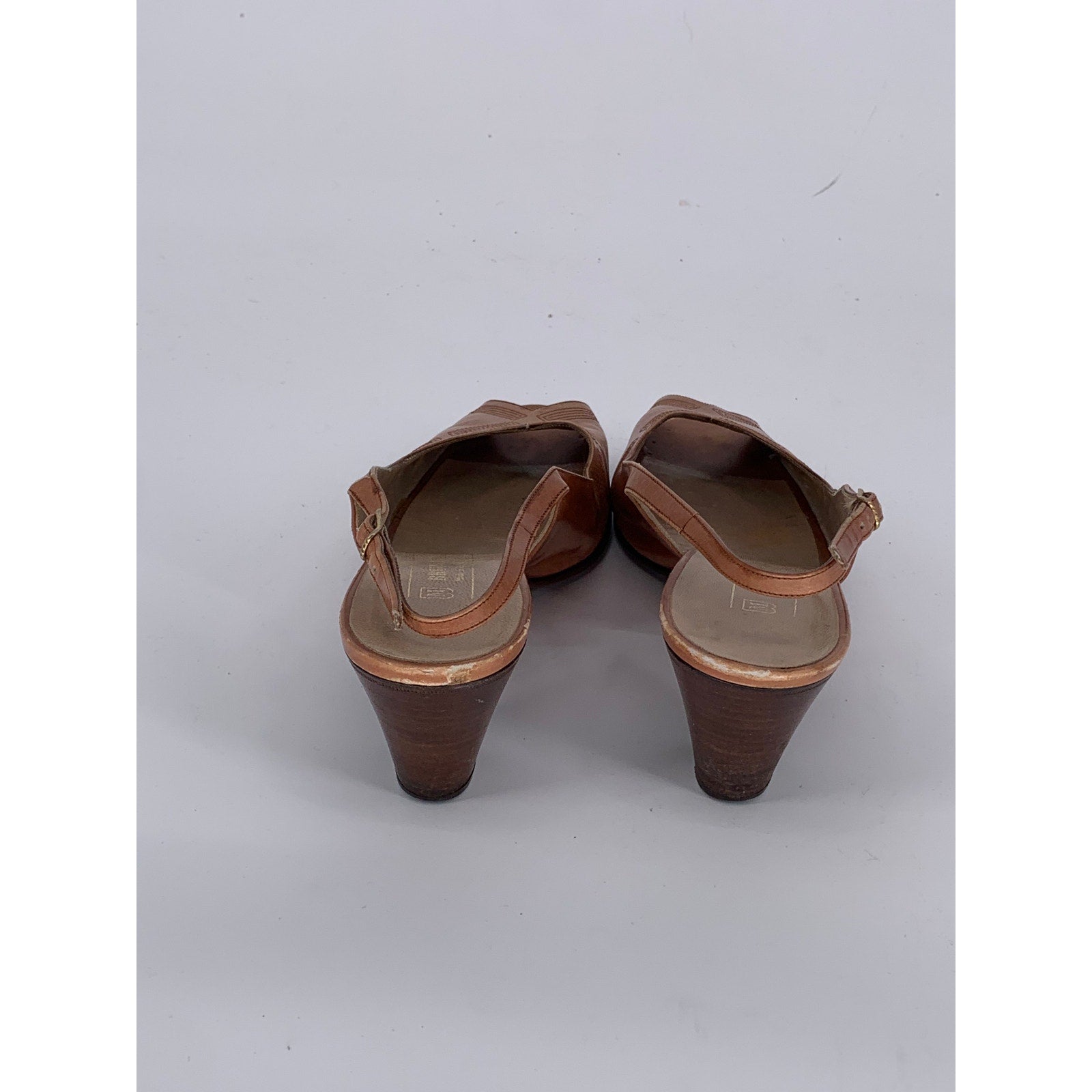 BRUNO MAGLI Women's Vintage Brown Leather AA Peep-Toe Slingback Pumps SZ 9