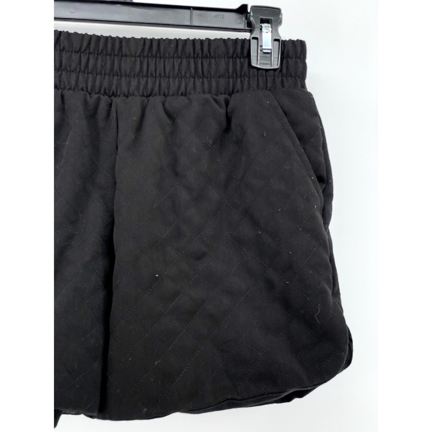 FOREVER 21 Women's Black Quilted Casual Pull-On Elastic Waist Shorts SZ S