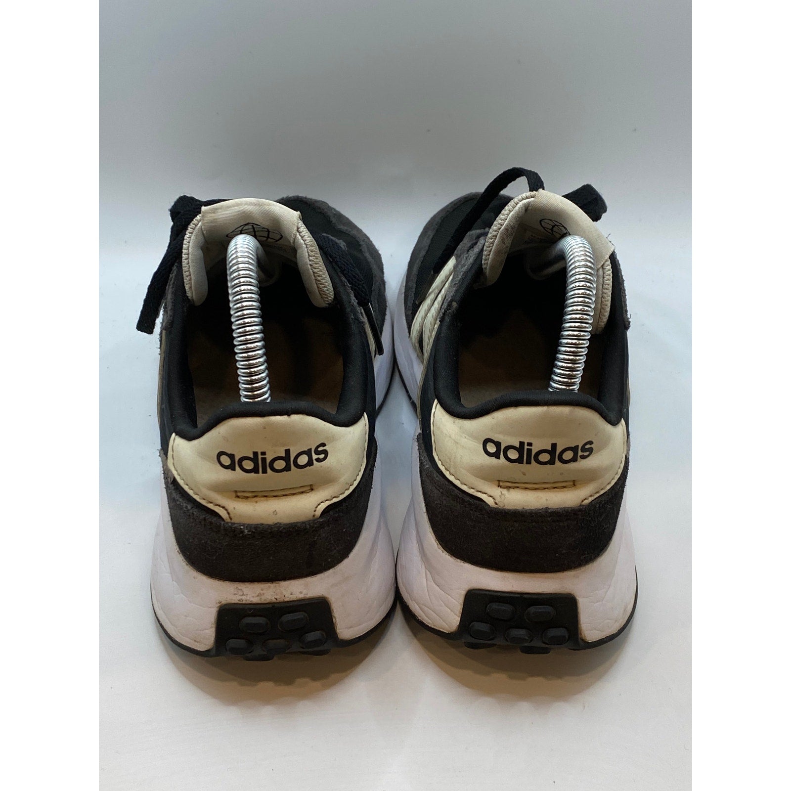 ADIDAS Women's Black-White Run70's Mesh Round-Toe Active Sneakers SZ 7