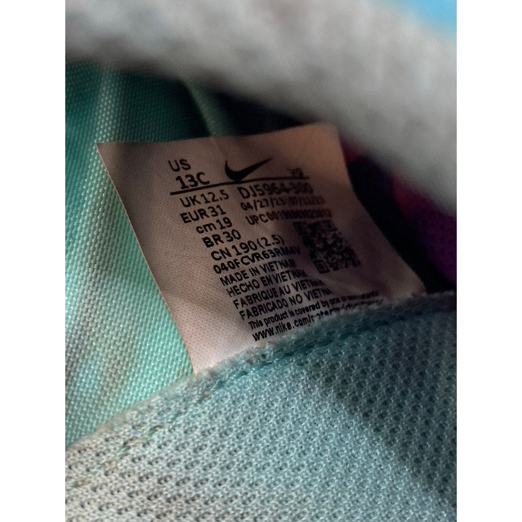 NIKE Kids' Hyper Turquoise Mercurial Vapor 15 Round-Toe Strap Soccer Cleats SZ13