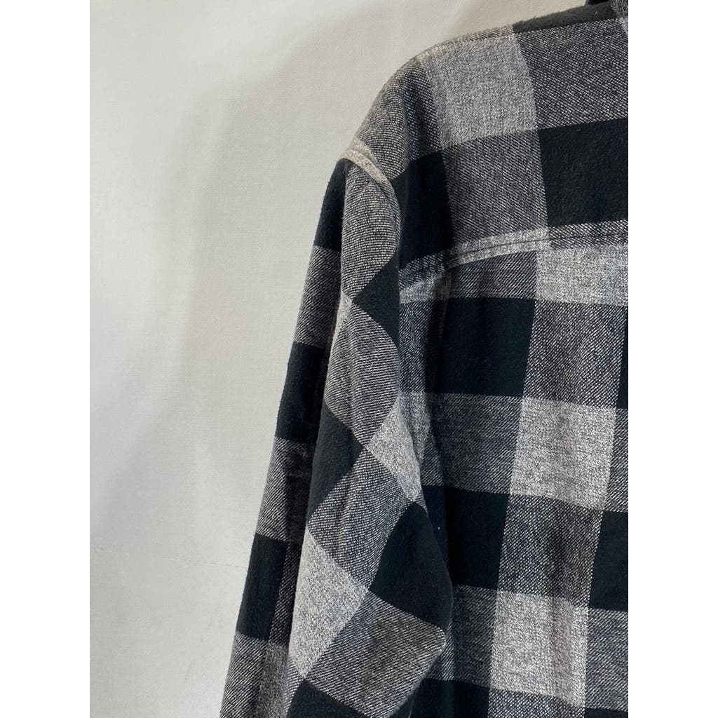AMERICAN EAGLE OUTFITTERS Men's Grey/Black Plaid Classic-Fit Button-Up Shirt SZL