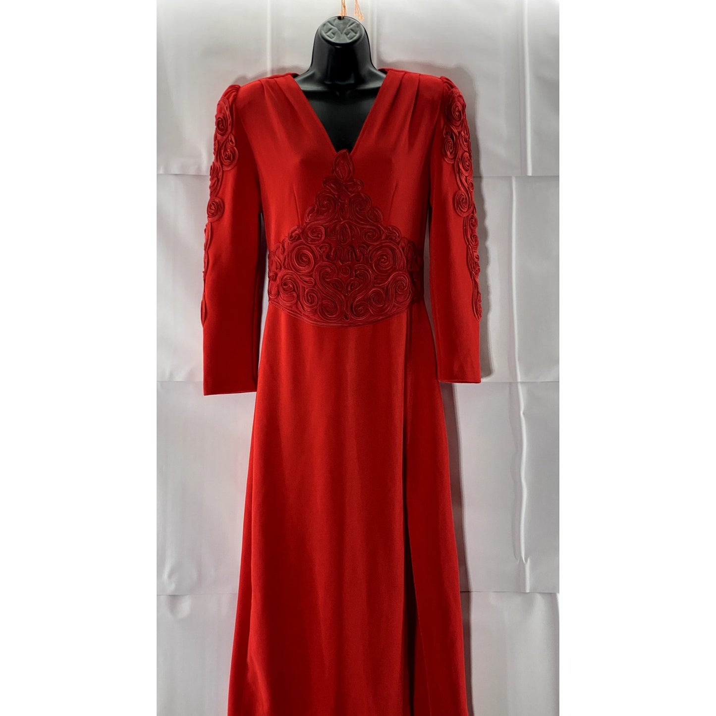 AFFLUENCE Women's Bright Red 3D Floral Trim V-Neck Split-Hem Maxi Gown SZ S