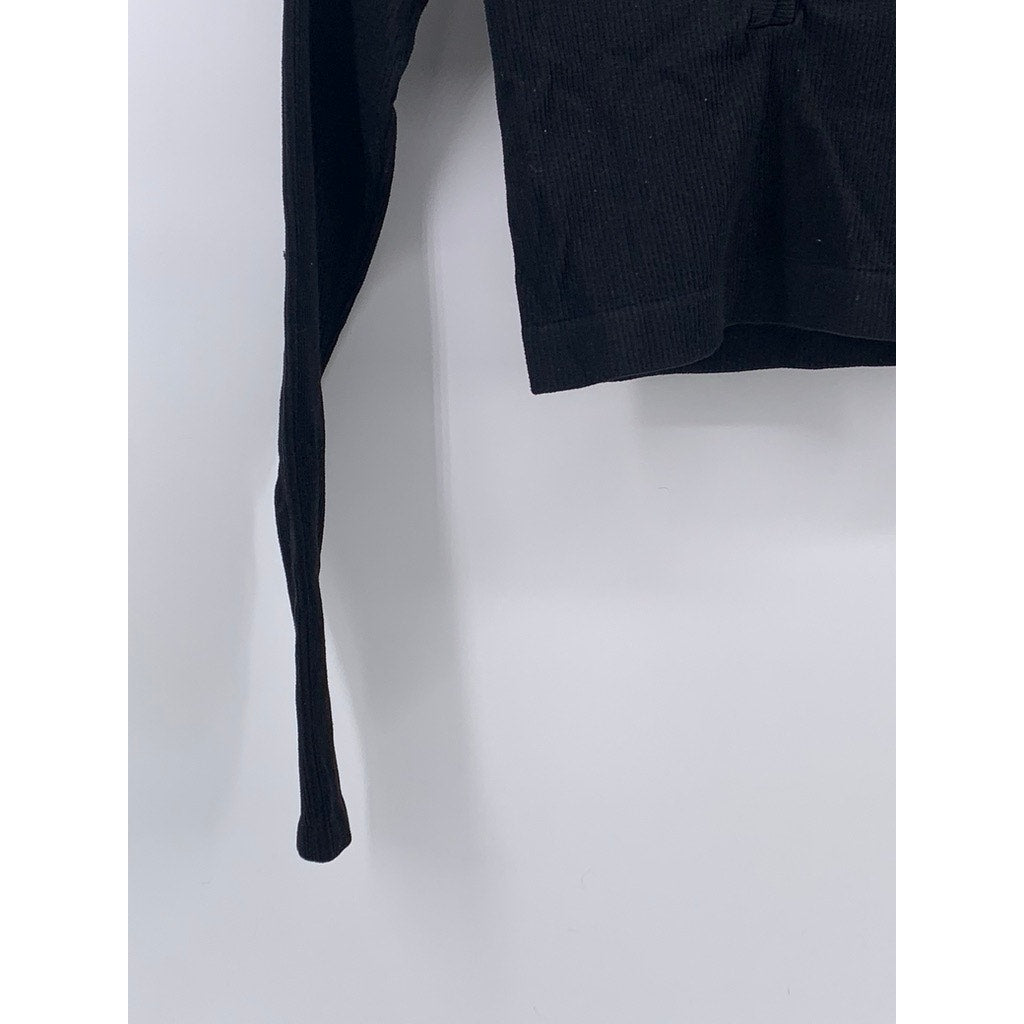 OUT FROM UNDER Women's Black Ribbed Henley Long Sleeve Cropped Casual Top SZ M