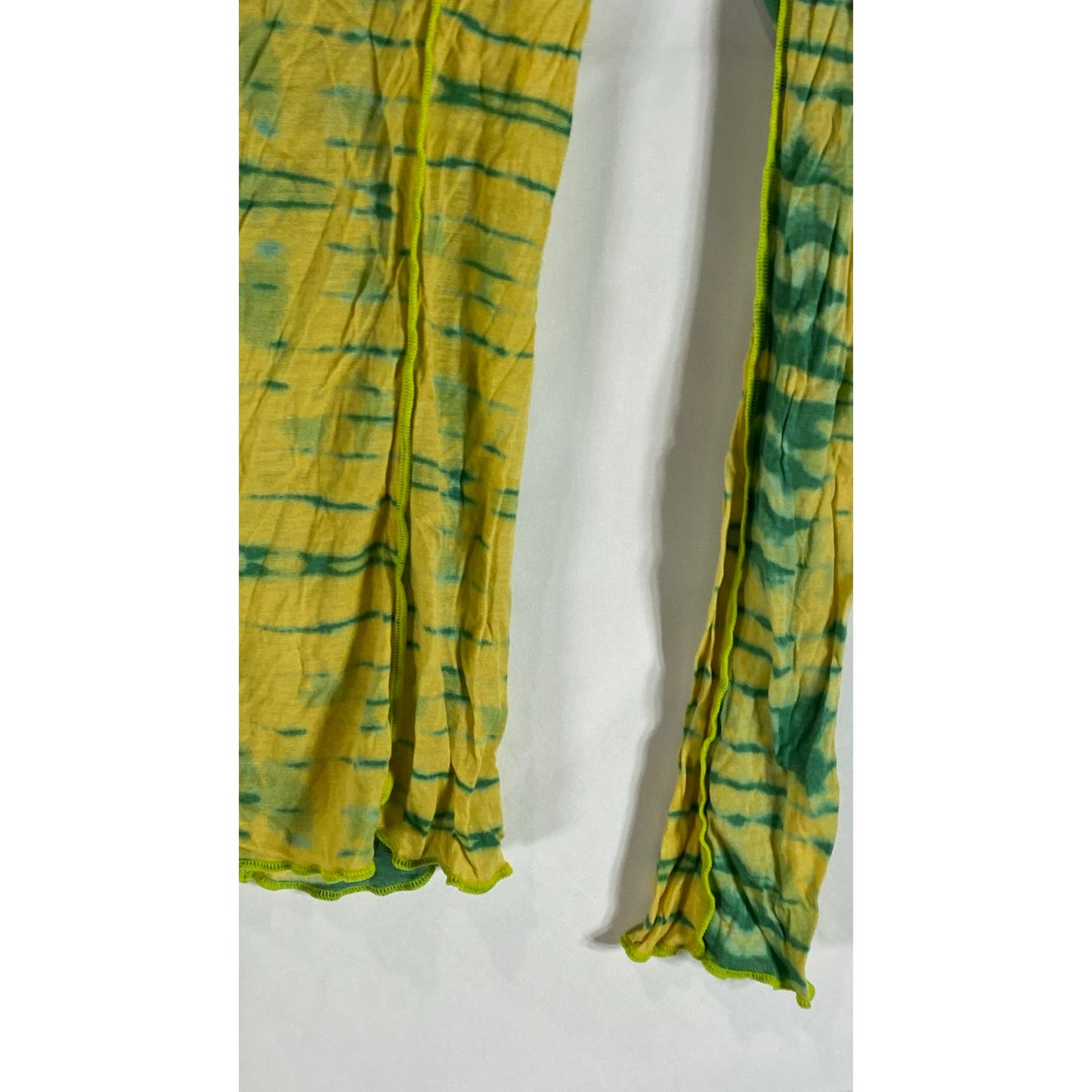 Aritzia WILFRED FREE Women's Green/Yellow Orbit Tie-Dye Print Turtleneck Top SZM