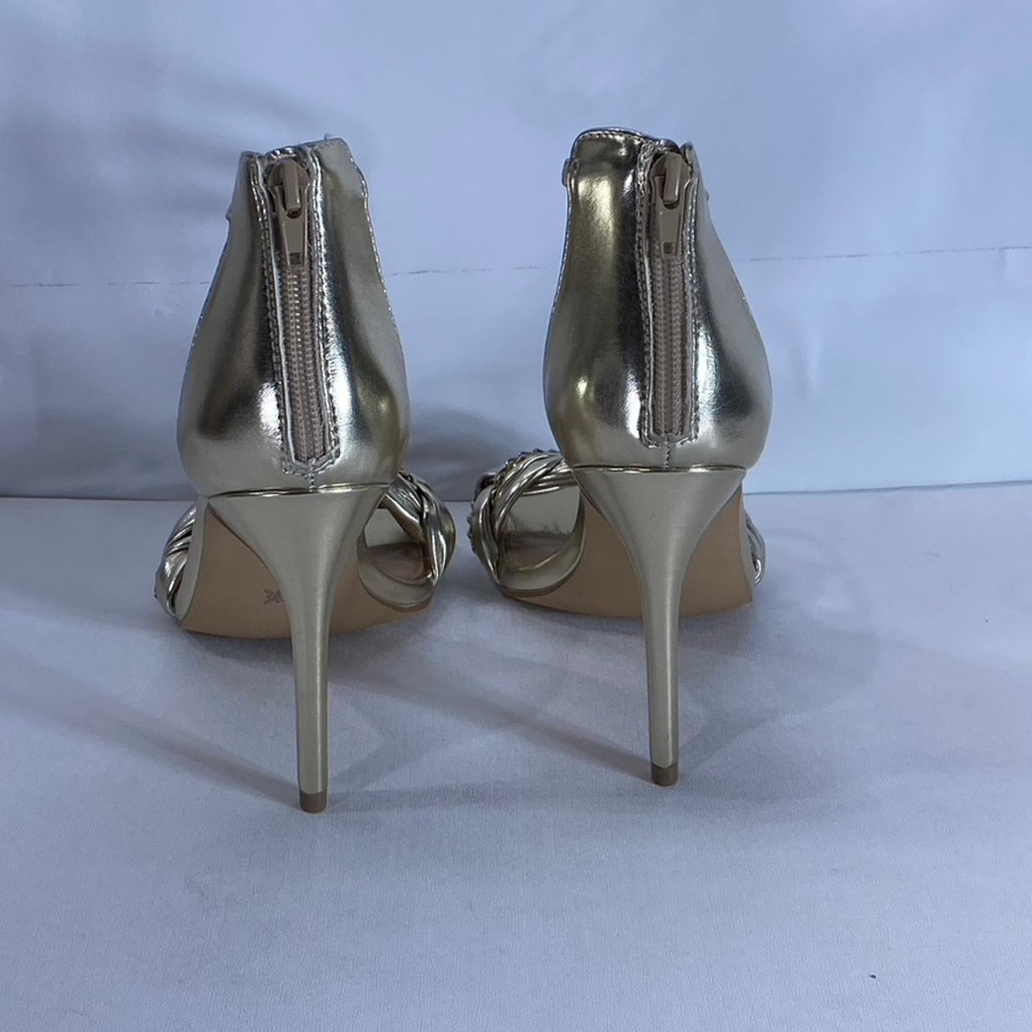 BCBGENERATION Women's Gold Metallic Isabel Braided Chain Heeled Sandals SZ 8.5