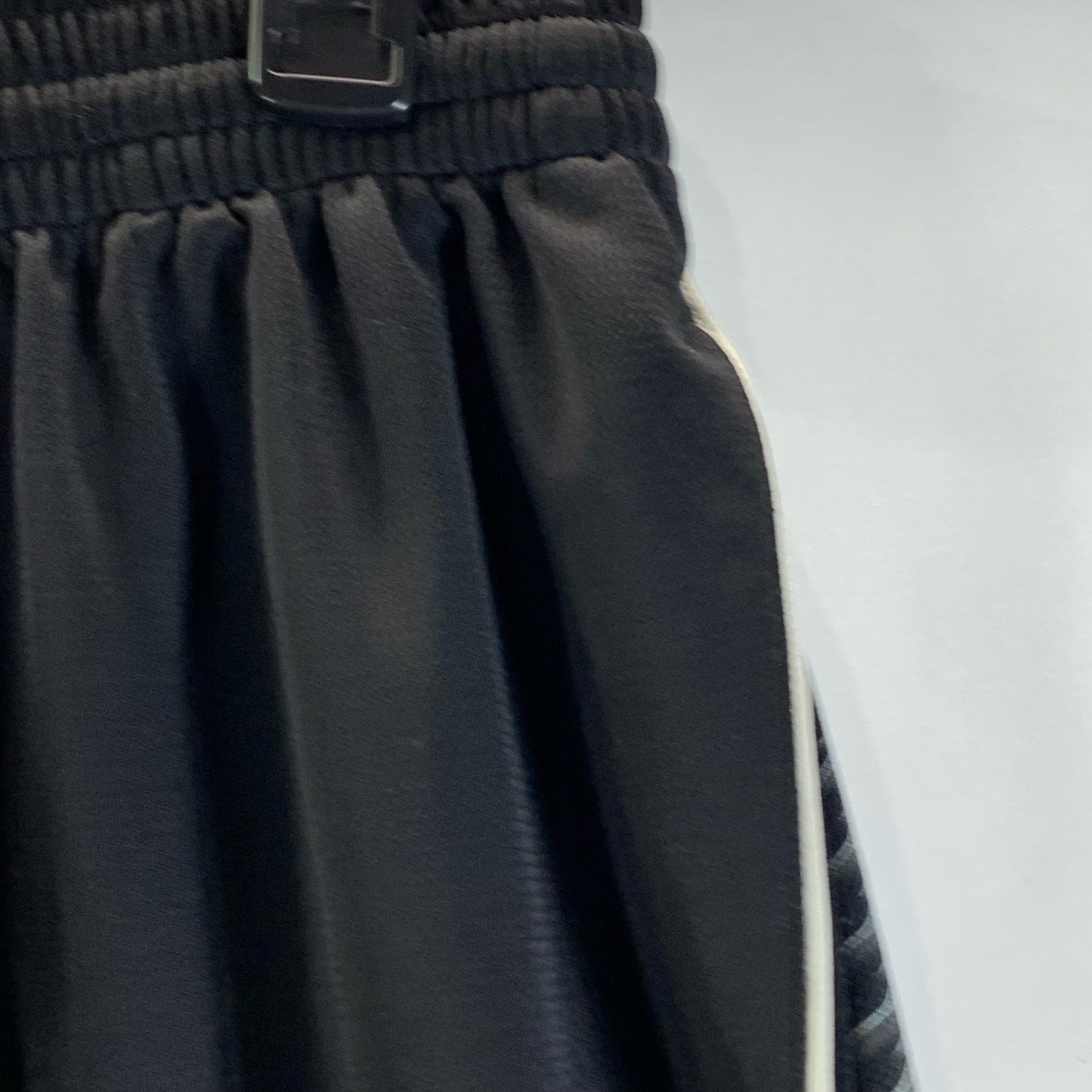 ADIDAS Men's Black Edge Shookwave Elastic Waist Pull-On Basketball Shorts SZ M