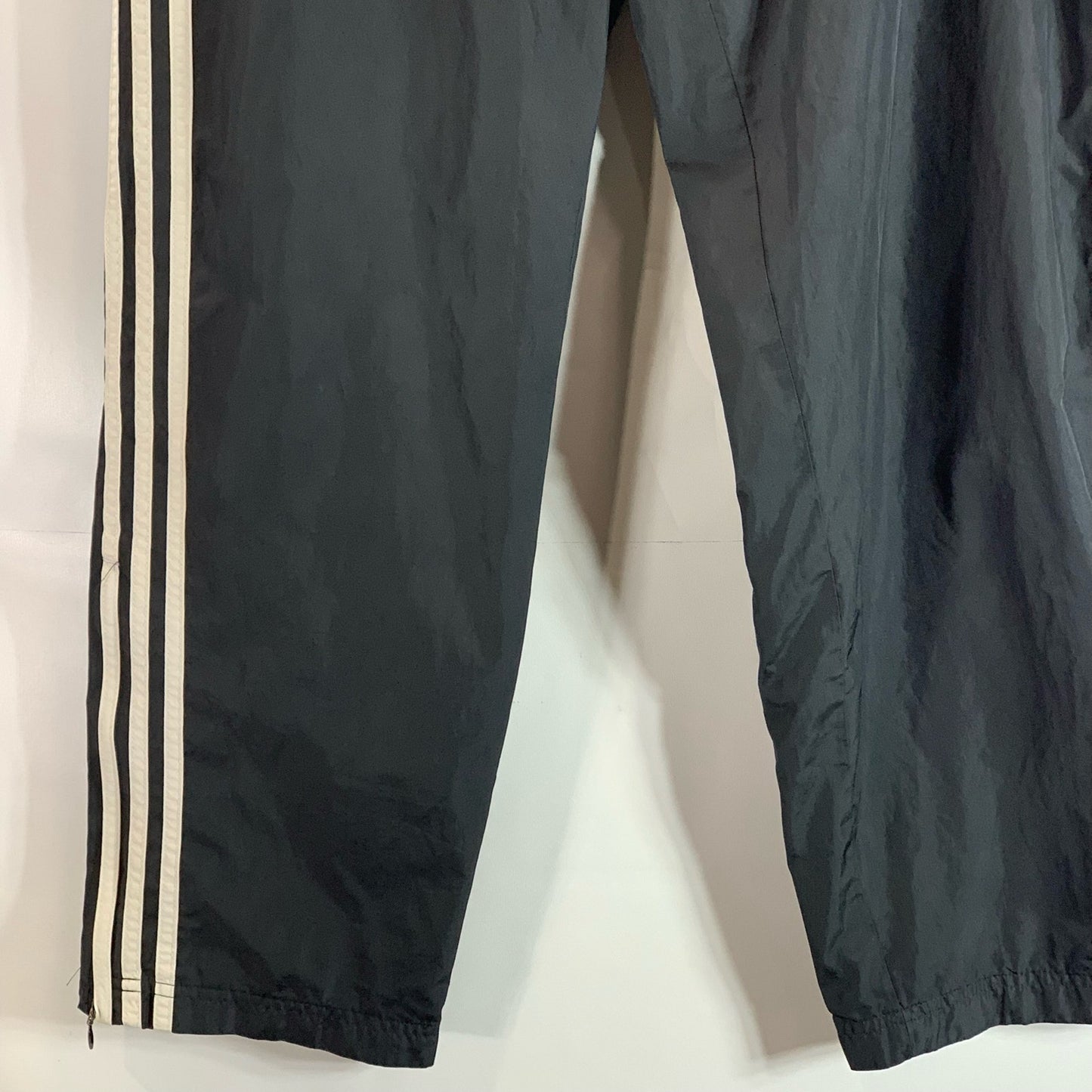 ADIDAS Men's Black 3-Stripe Climashell Zipper-Hem Windbreaker Track Pant SZ M