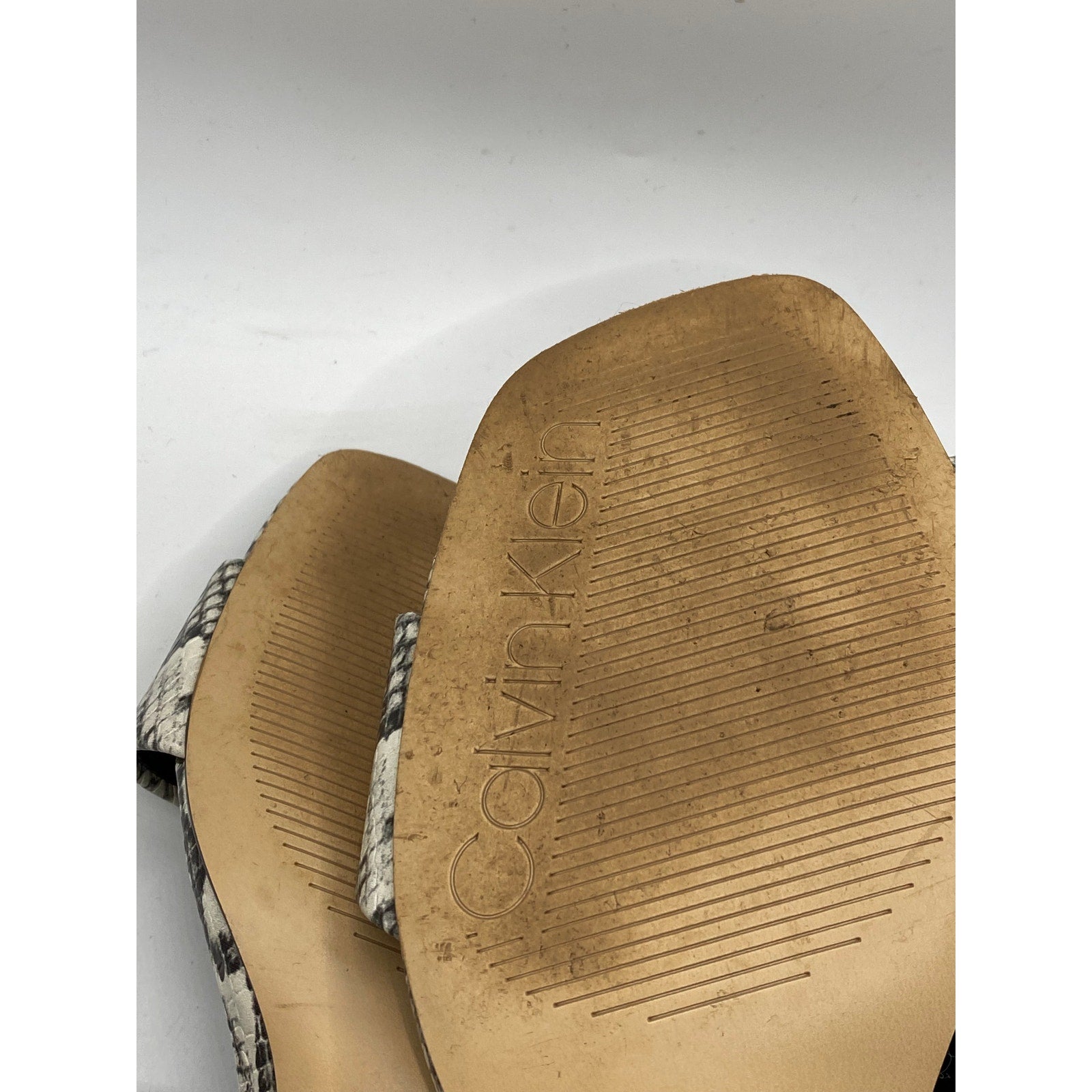 CALVIN KLEIN Women's Black-White Qeelin Snake Square-Toe Heeled Sandals SZ 6.5