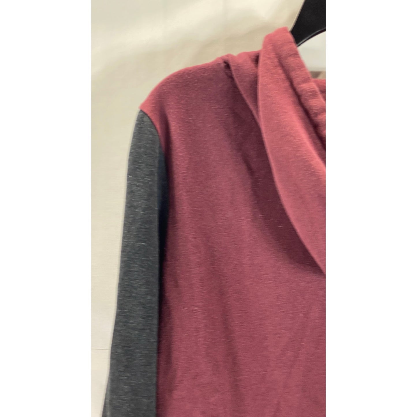 Zumiez ZINE Women's Black/Burgundy Colorblock Zip-Up Hooded Sweater SZ S