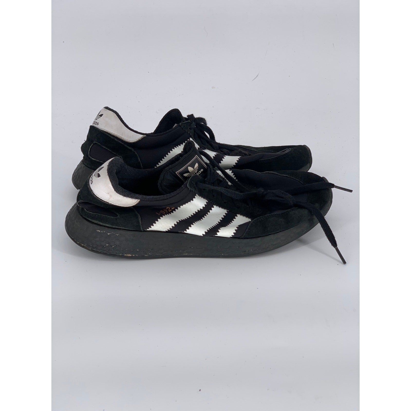 ADIDAS Men's Black-White I-5923 Black Boost Lace-Up Active Sneakers SZ 10.5