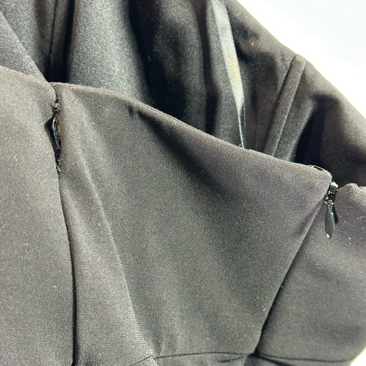 LAUNDRY By Shelli Segal Women's Black Hardware Halter Knee Length Dress SZ 10