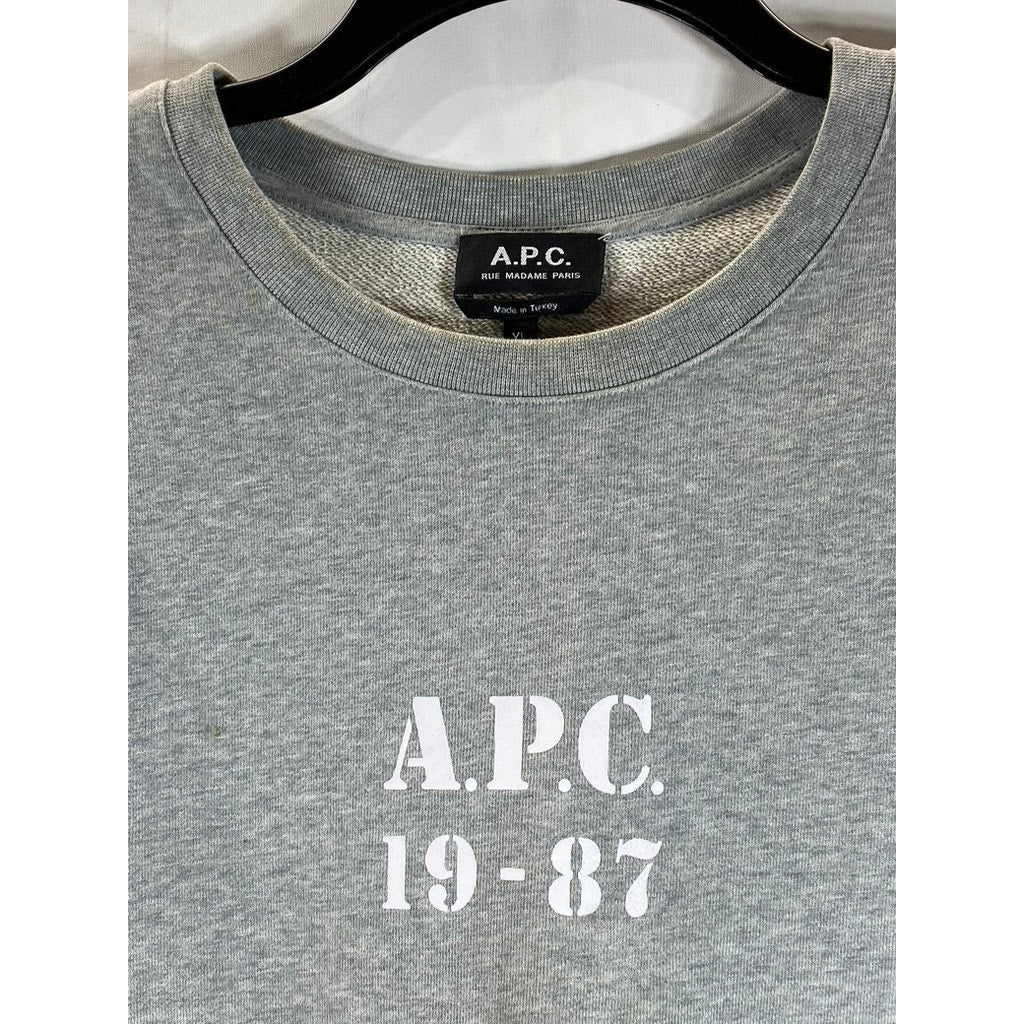 A.P.C RUE MADAME PARIS Men's Heather Gray APC19-87 Logo Crewneck Sweatshirt SZXL