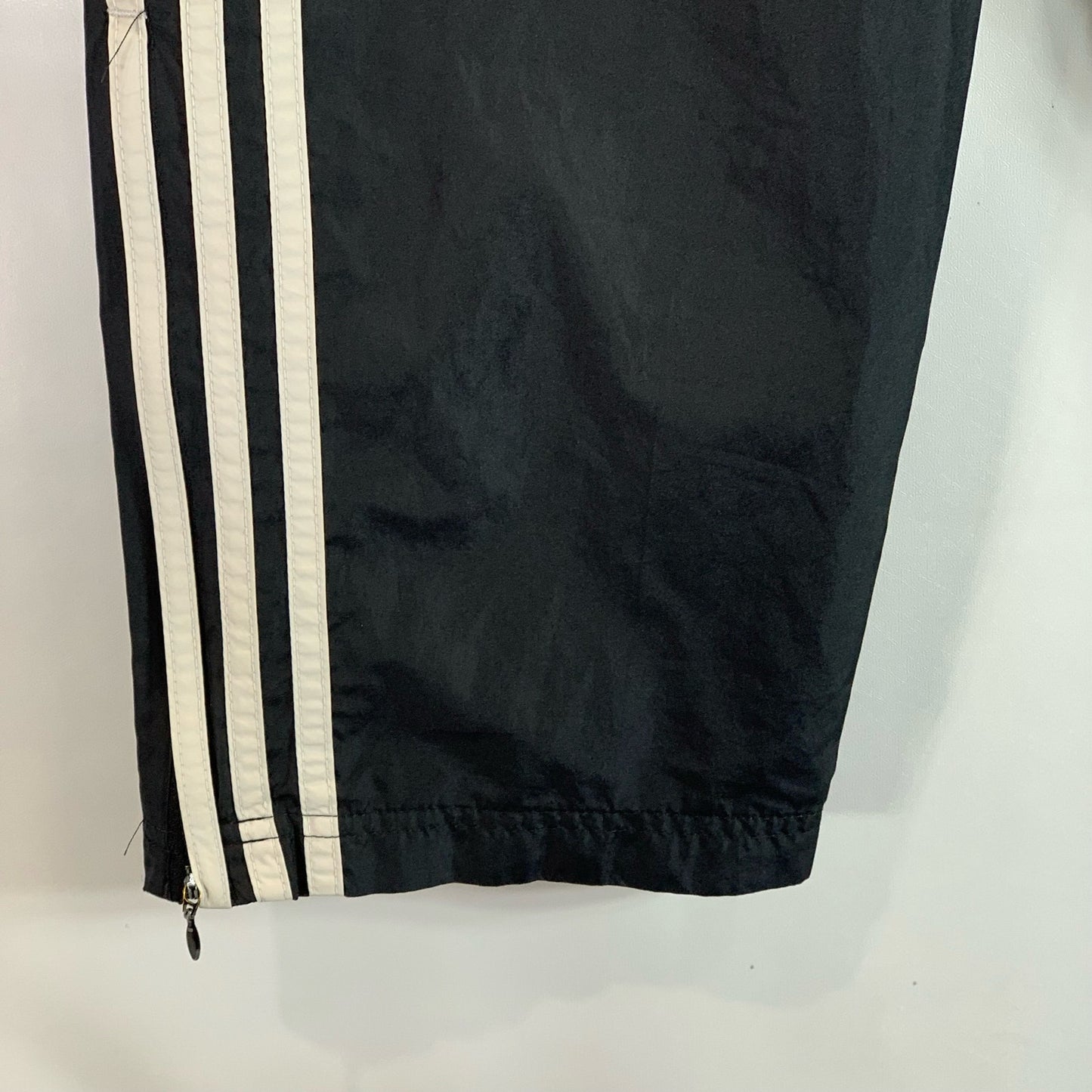 ADIDAS Men's Black 3-Stripe Climashell Zipper-Hem Windbreaker Track Pant SZ M