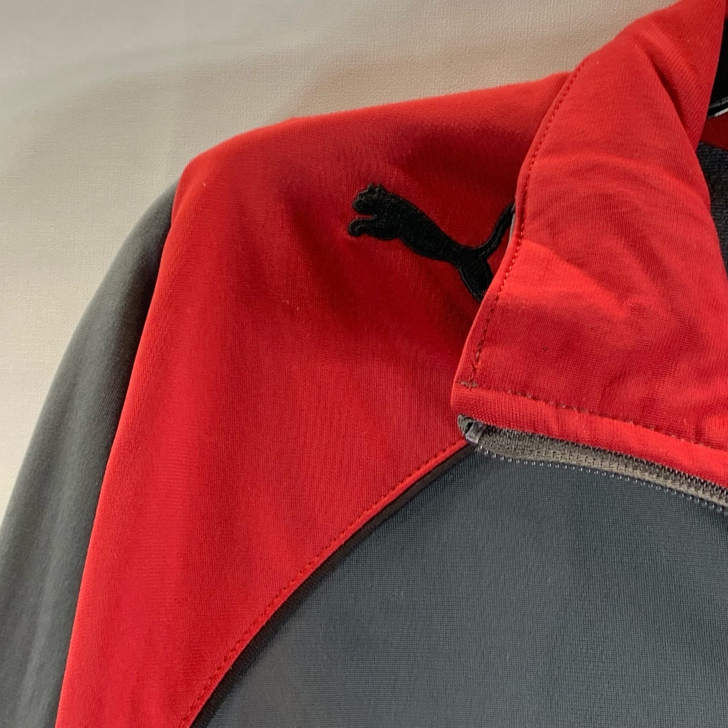 PUMA Men's Gray/Red Sport Lifestyle Regular-Fit Zip-Up Track Jacket SZ M