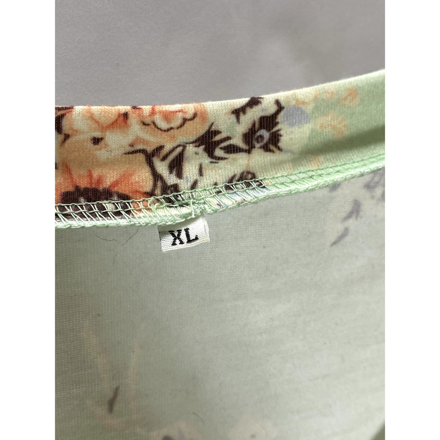 UNBRANDED Women's Light Green Floral Print V-Neck Short Sleeve Top SZ XL