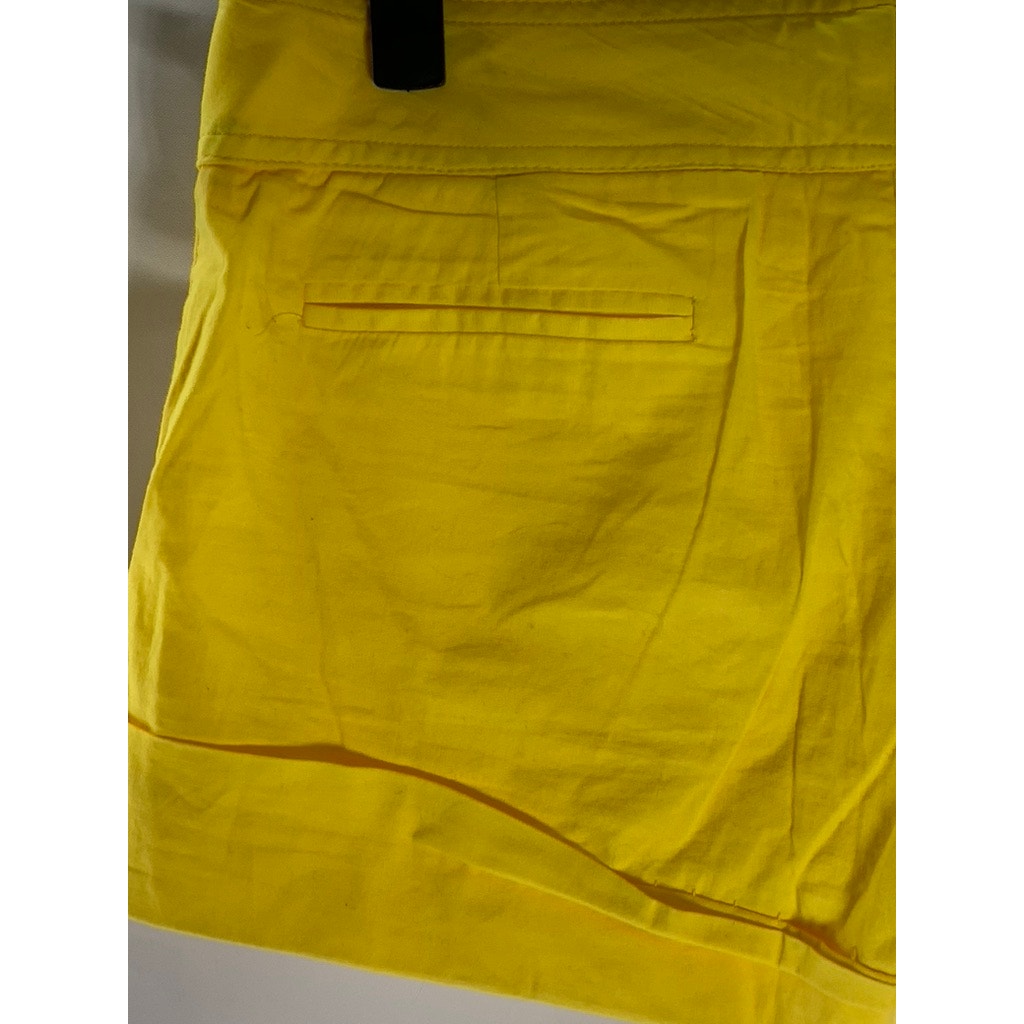 5|48 Women's Yellow Extended Button Casual Shorts SZ 0