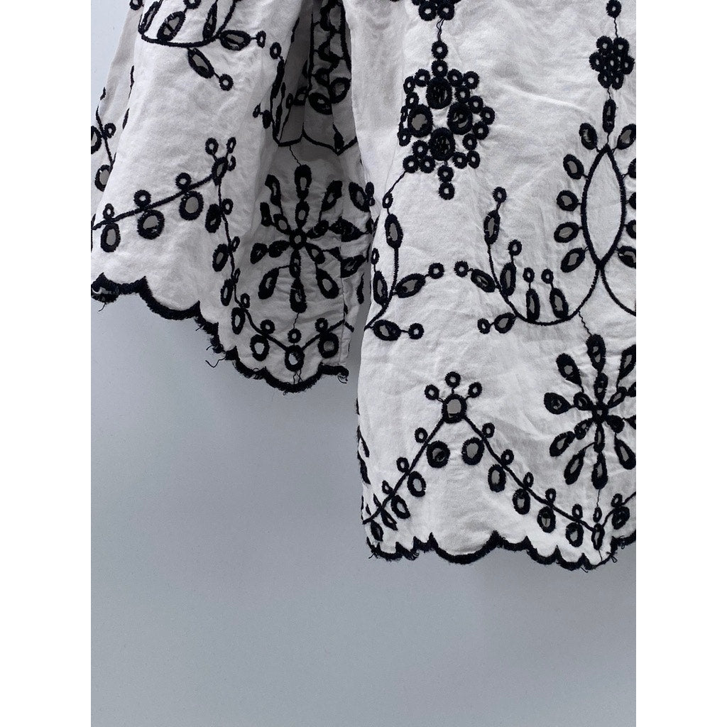 ZARA TRAFALUC Women's White-Black Embroidered Floral Short Sleeve Top SZ M
