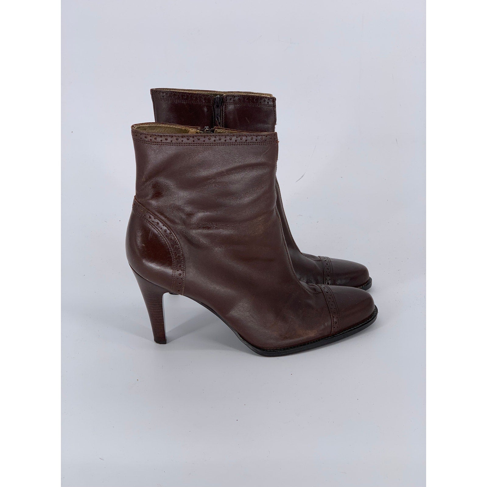 BCBGIRLS Women's Brown Leather Round-Toe Stiletto Ankle Boots SZ 9B