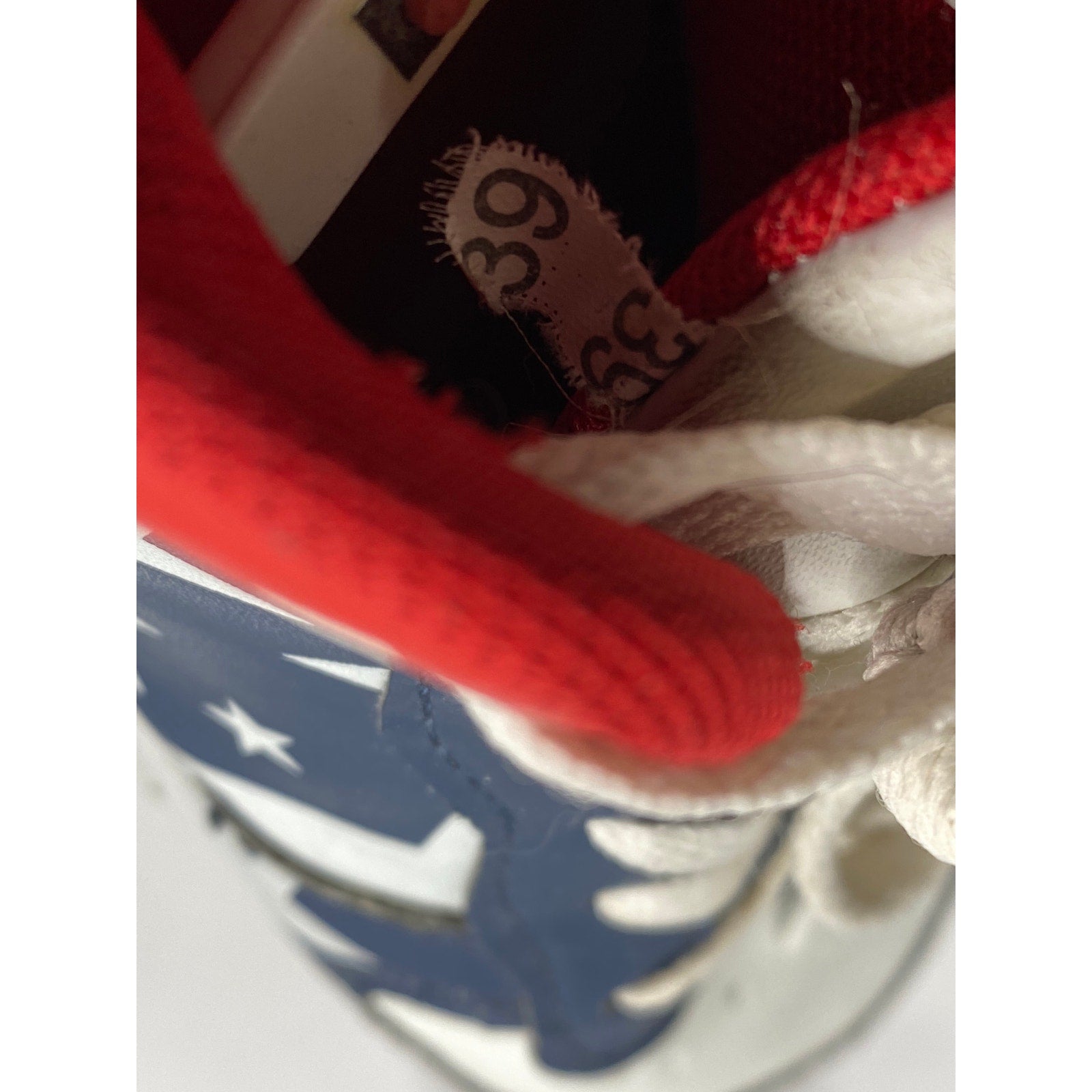 UNBRANDED Men's Red-Blue-Green Star Print Lace-Up Light-Up Sneakers SZ 39(9)