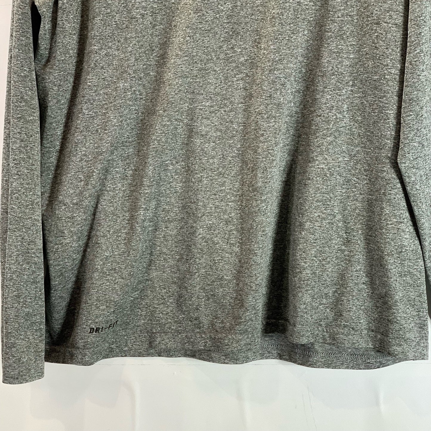 NIKE Men's Gray Swoosh logo Crewneck Dri-Fit Long Sleeve T-Shirt SZ L