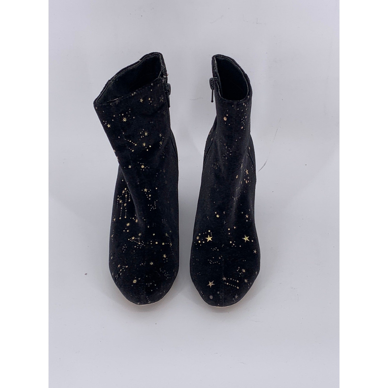 URBAN OUTFITTERS Women's Black-Gold Star Galaxy Faux Suede Ankle Booties SZ 6