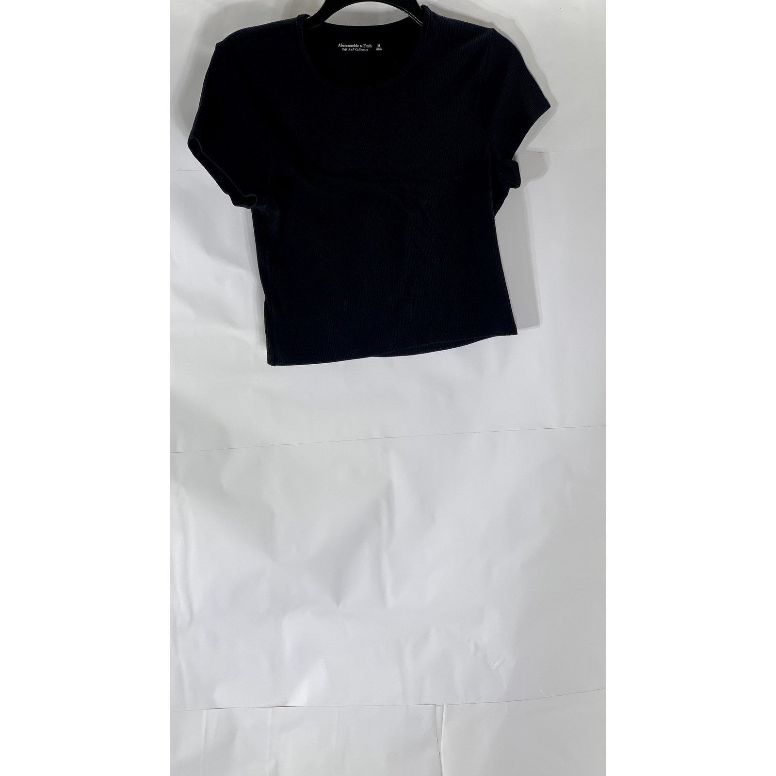 ABERCROMBIE & FITCH Women's Black Ribbed Crewneck Short Sleeve Cropped Top SZ M