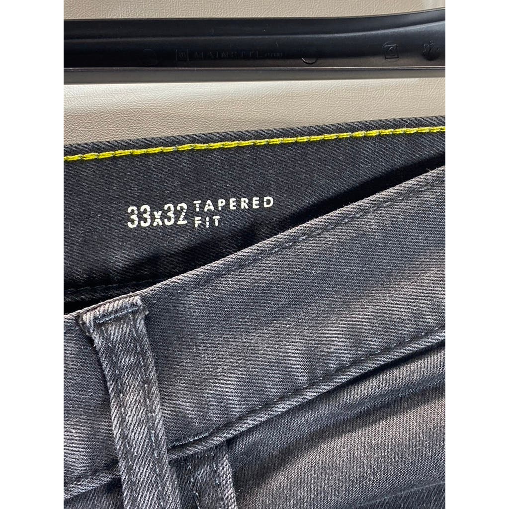 BANANA REPUBLIC Men's Solid Black Traveler Tapered-Fit Five-Pocket Pant SZ 33X32