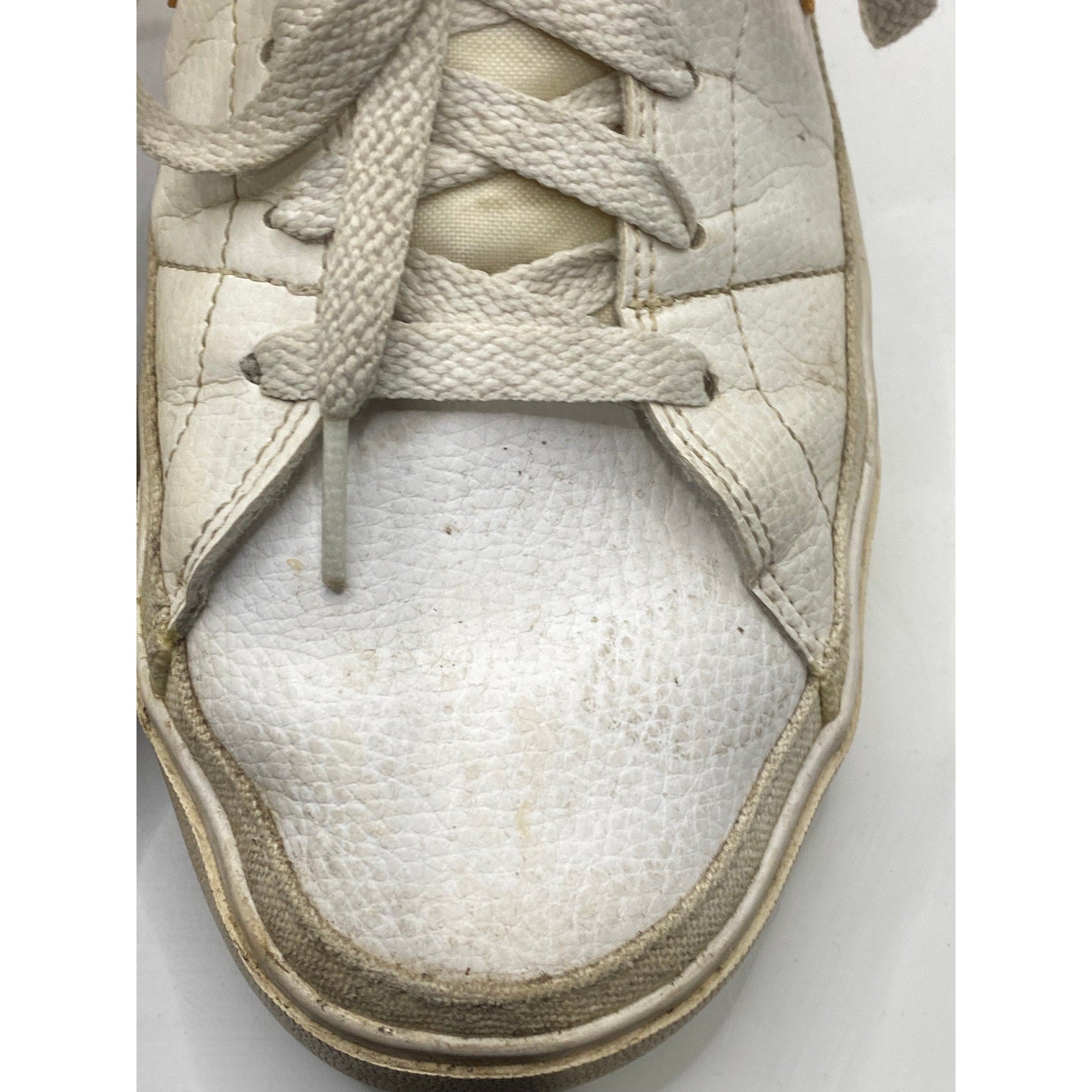 NIKE Men's Distressed White Leather Court Legacy Round-Toe Lace-Up Sneakers SZ11