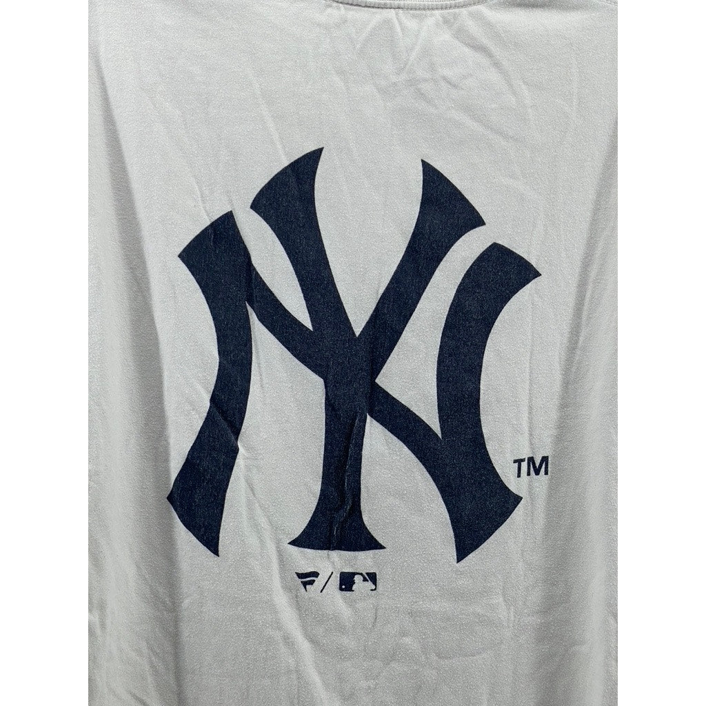 FANATICS Men's White-Navy New York Yankees Crewneck Short Sleeve T-Shirt SZ XL