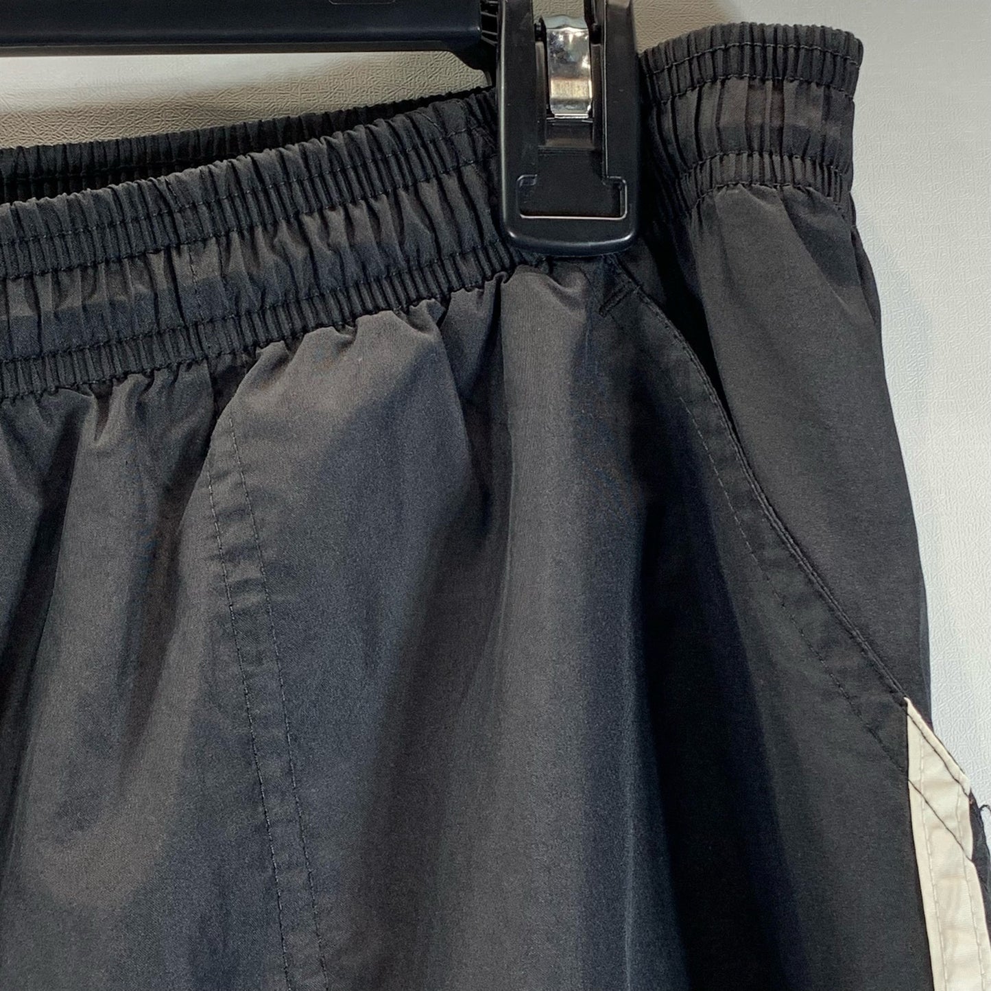 ADIDAS Men's Black 3-Stripe Climashell Zipper-Hem Windbreaker Track Pant SZ M