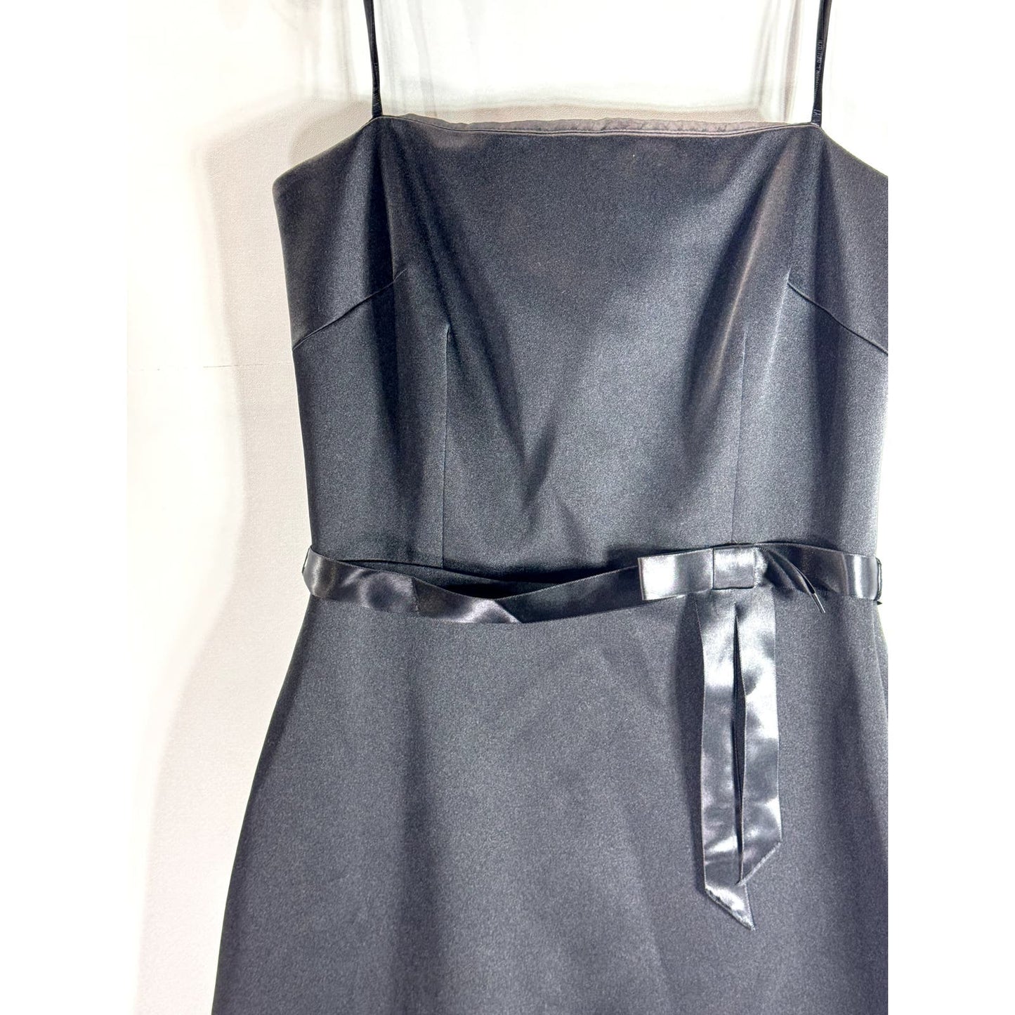 LAUNDRY BY SHELLI SEGAL Women's Black Satin Waist-Bow Spaghetti Strap Dress SZ 4