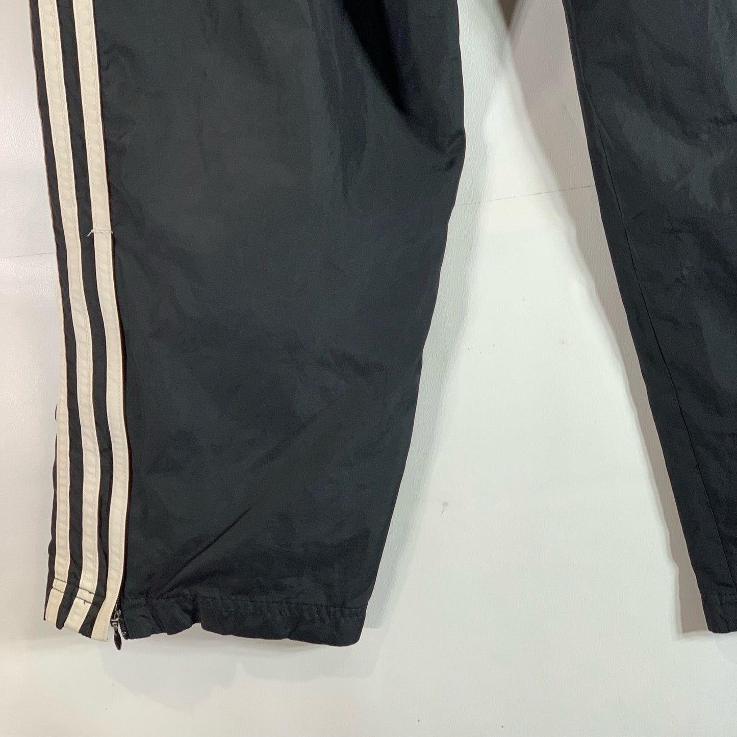 ADIDAS Men's Black 3-Stripe Climashell Zipper-Hem Windbreaker Track Pant SZ M