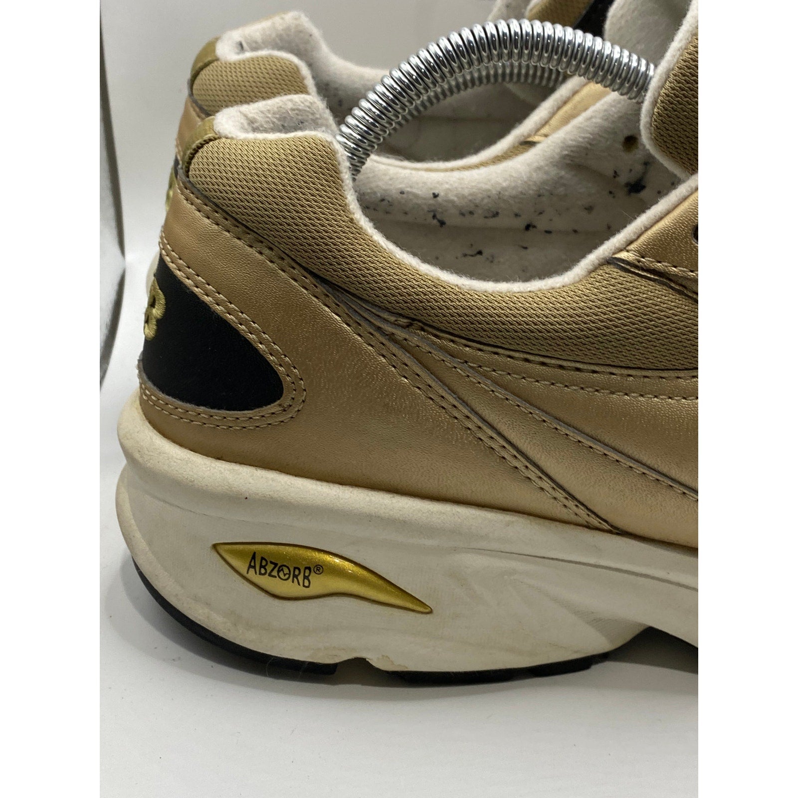 NEW BALANCE Men's Gold-Black 498 Round-Toe Lace-Up Running Sneaker SZ 11.5