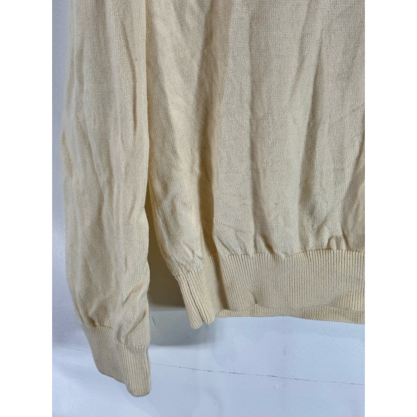 BANANA REPUBLIC Men's Cream V-Neck Extra Fine Merino Wool Pullover Sweater SZ M