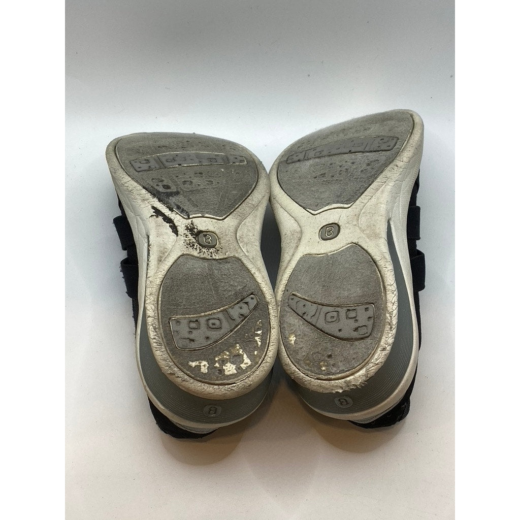 BZEES Women's Black Strappy Slip-On Open-Toe Resort Walking Sandals SZ 6.5