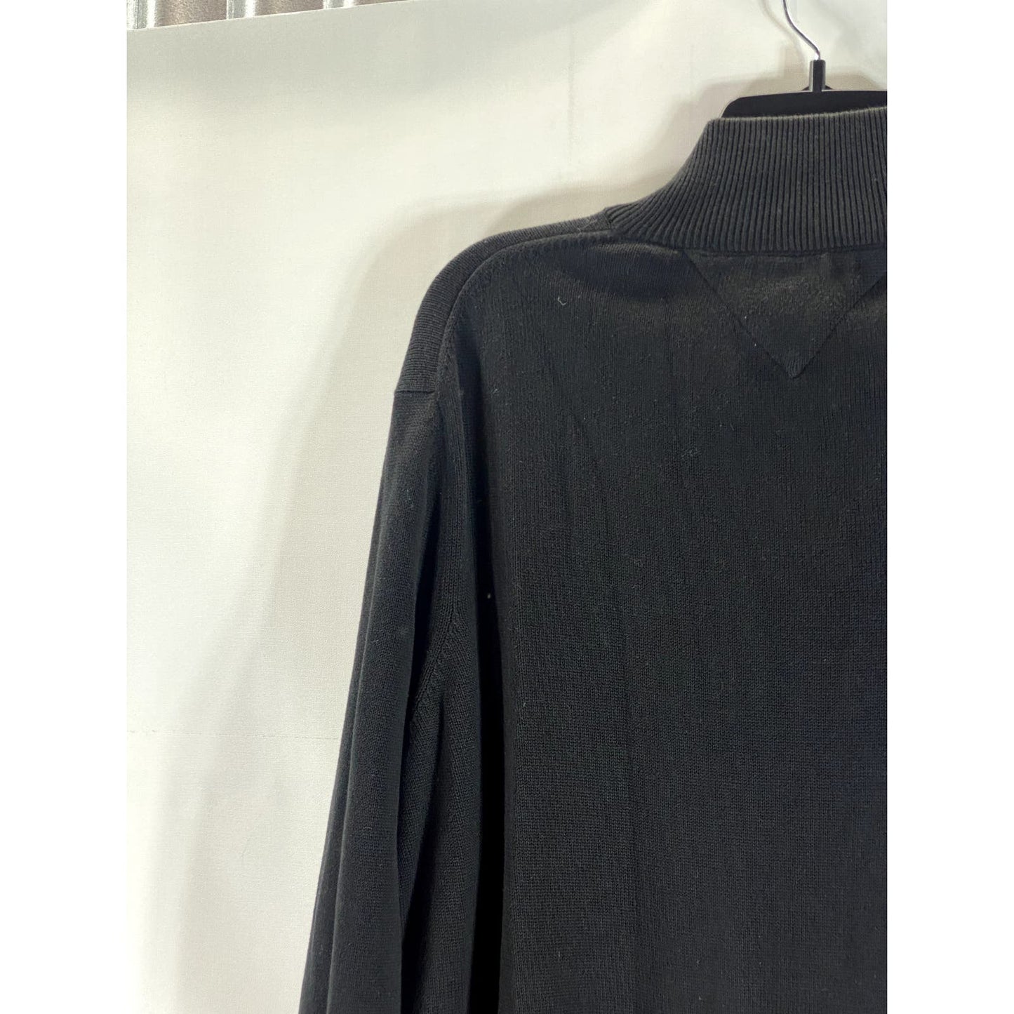 TOMMY HILFIGER Men's Solid Black Quarter-Zip Pullover Sweater SZ XL