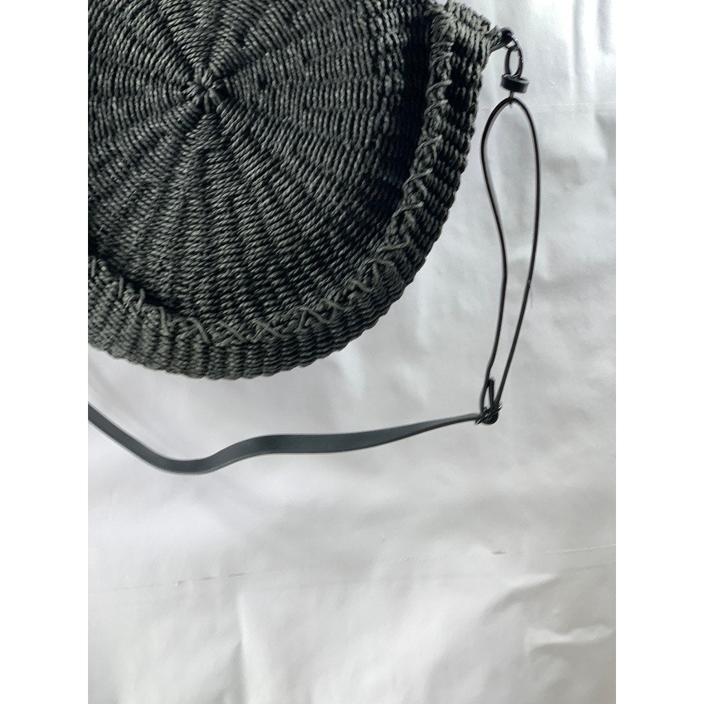 ABERCROMBIE & FITCH Women's Black Straw Woven Round Snap-Button Tote Bag