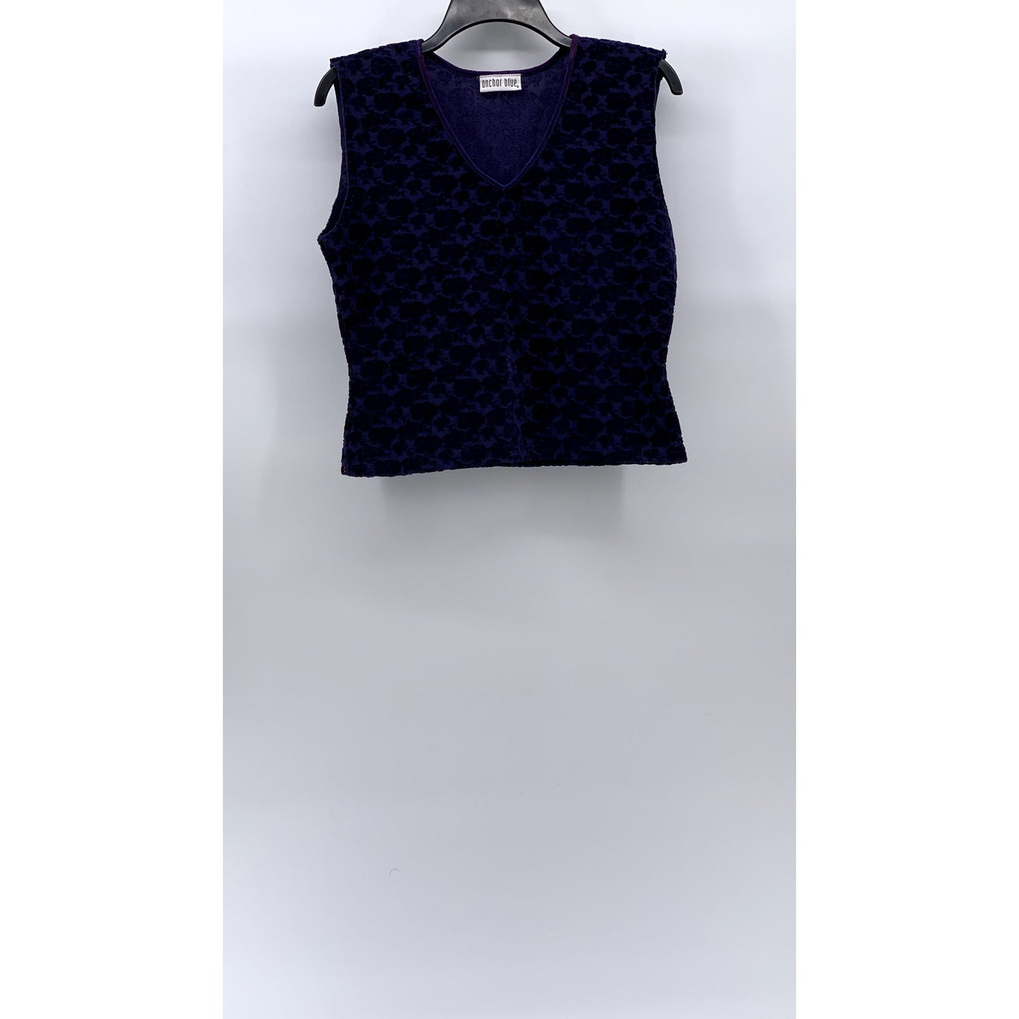 ANCHOR BLUE Women's Blue V-Neck Velvet Rose Print Sleeveless Cropped Top SZ S