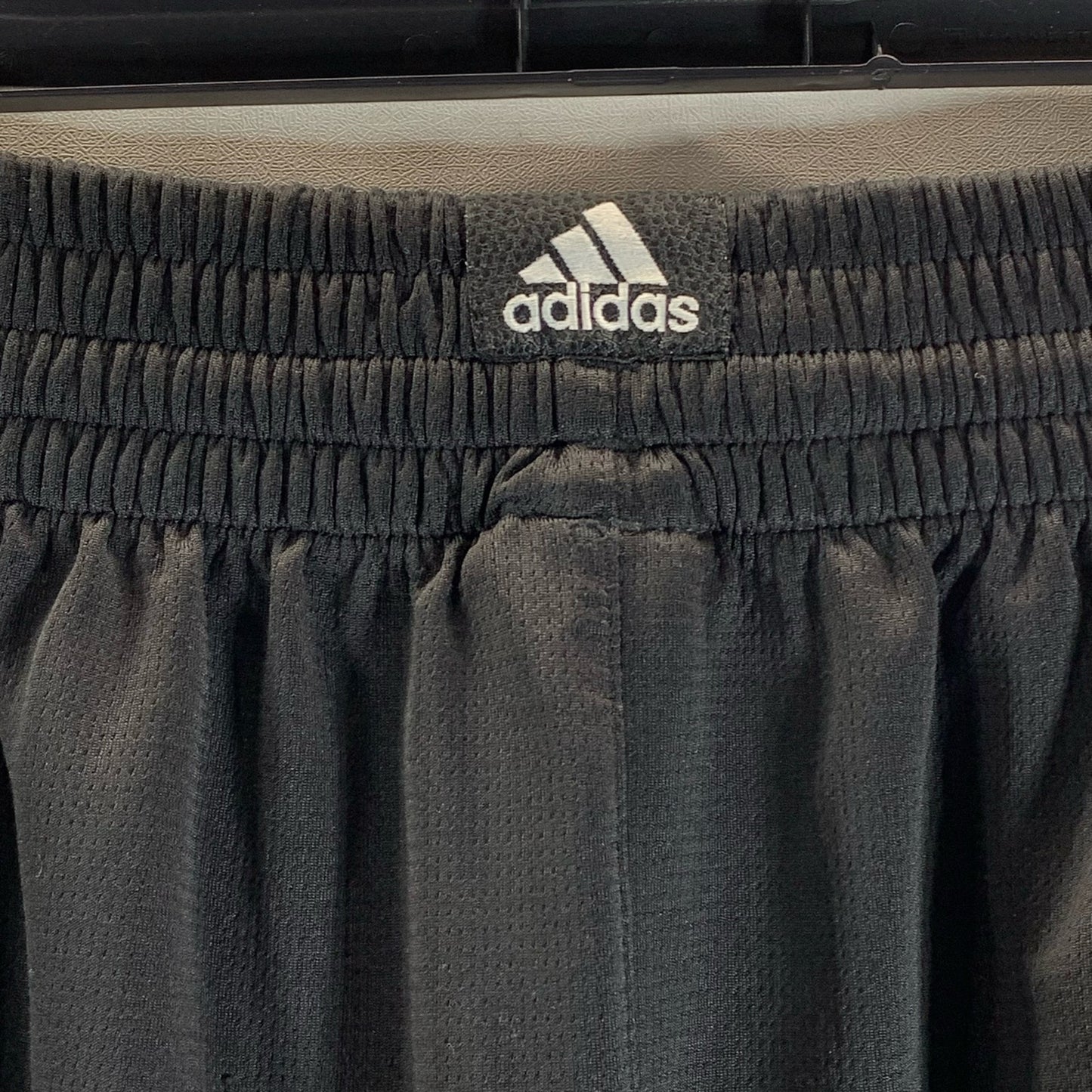 ADIDAS Men's Black Edge Shookwave Elastic Waist Pull-On Basketball Shorts SZ M