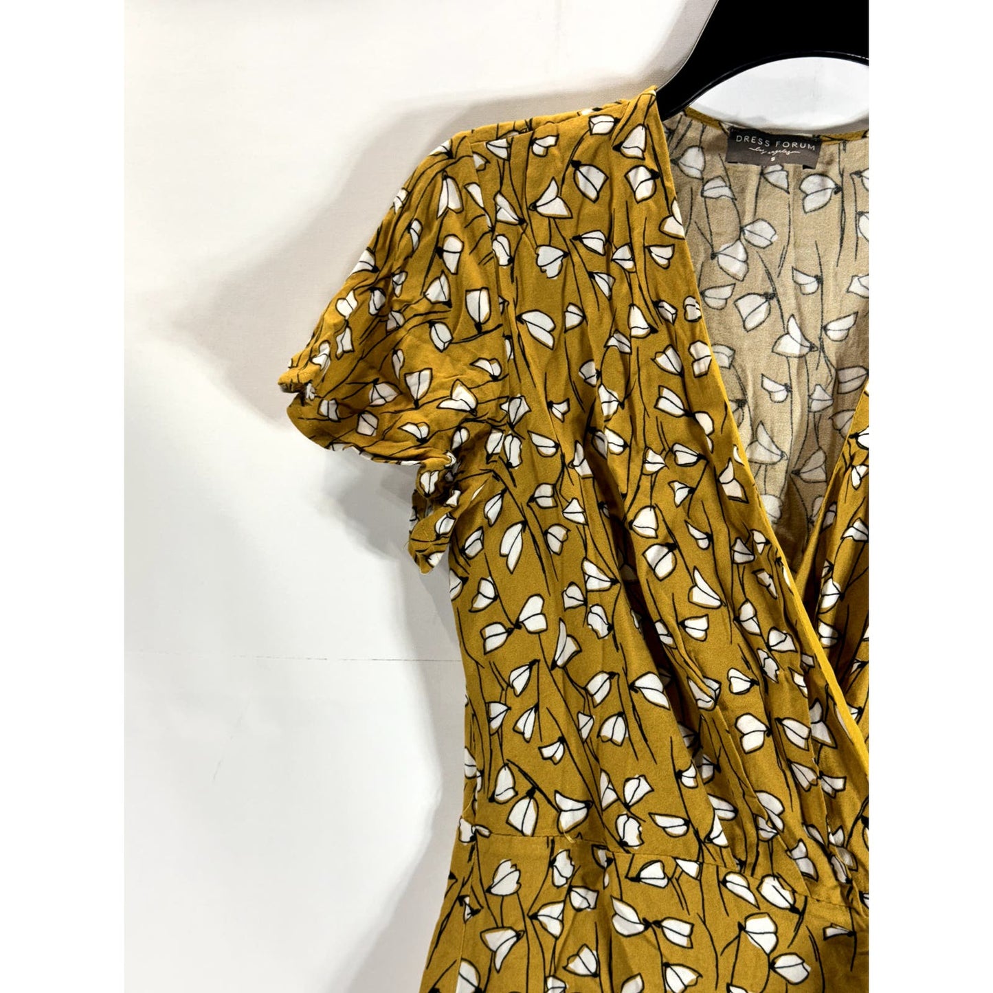 DRESS FORUM Los Angeles Women's Yellow Print V-Neck Short Sleeve Wrap Dress SZ S
