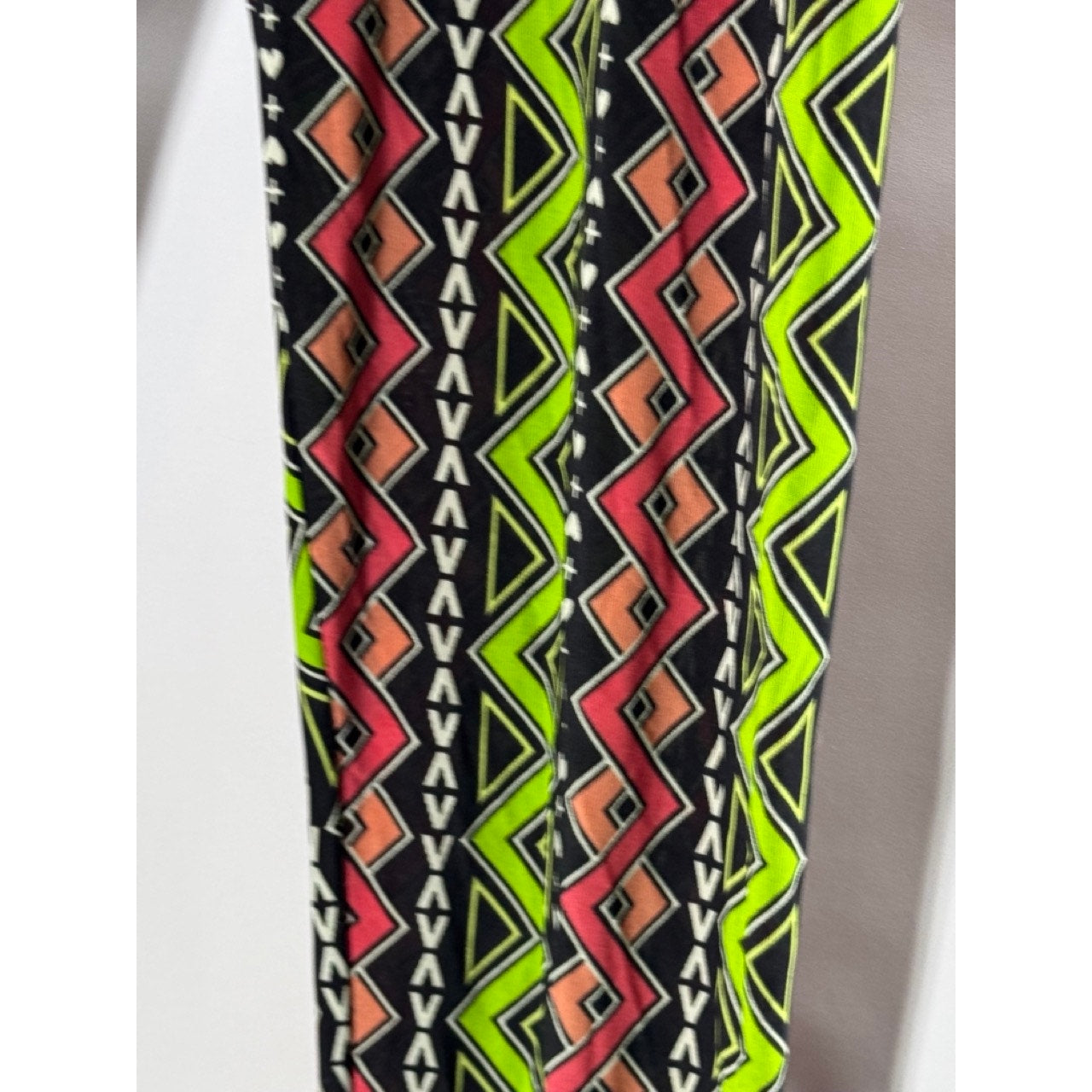 DIVIDED By H&M Women's Multicolor Printed Pull-On Pants SZ 8