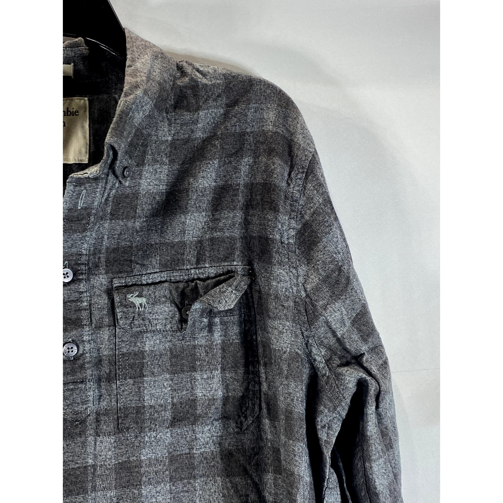 ABERCROMBIE & FITCH Men's Charcoal/Black Plaid Button-Up Muscle Shirt SZ XL
