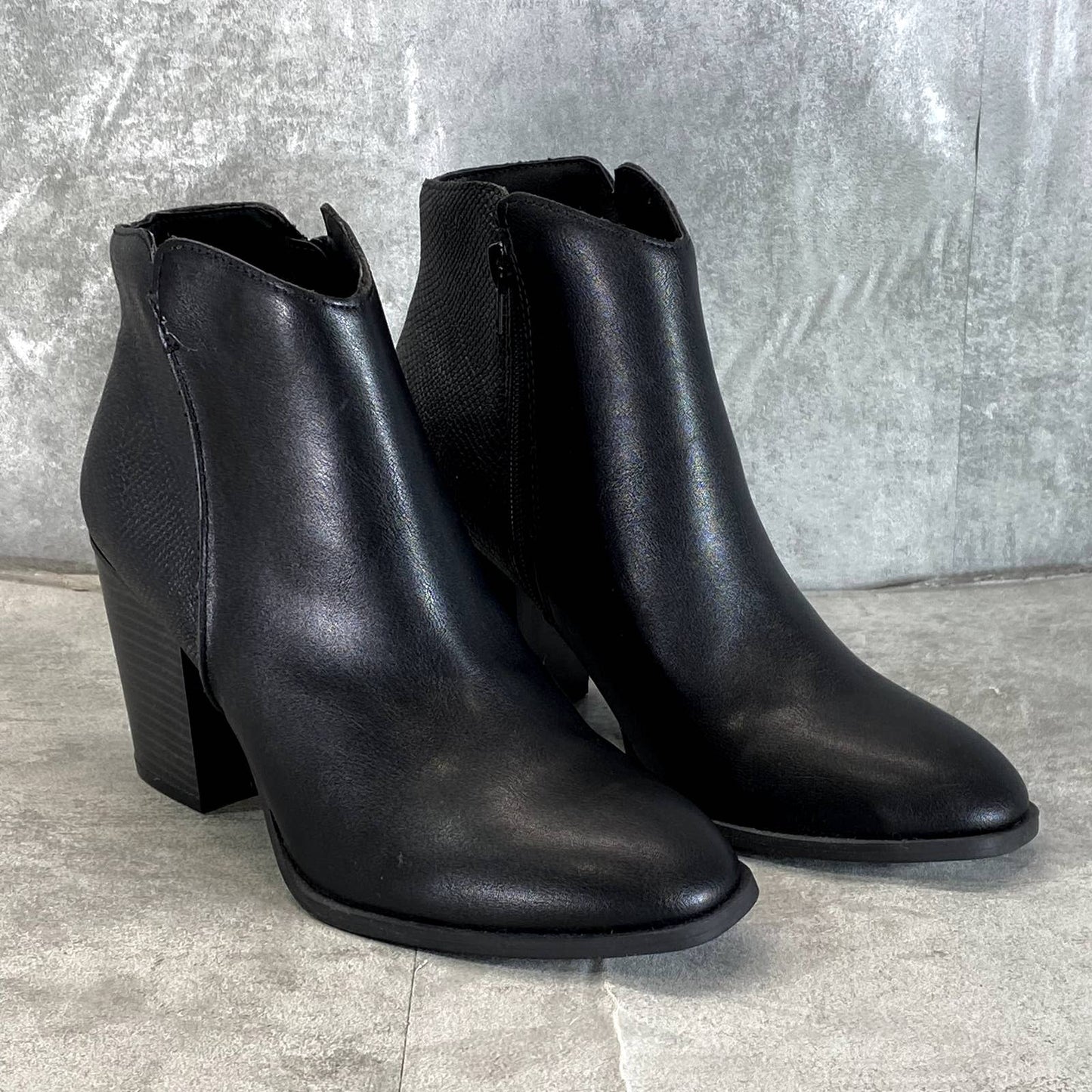 SUN+STONE Women's Black Graceyy Round-Toe Block-Heel Booties SZ 8.5