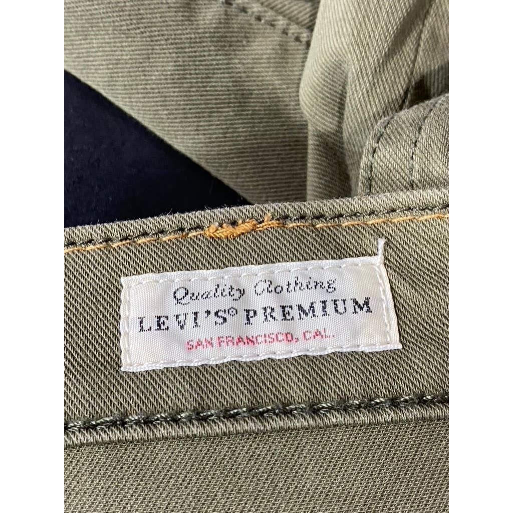 LEVI'S Men's Dark Green 502 Tapered Hi-Ball Chino Pants SZ 30