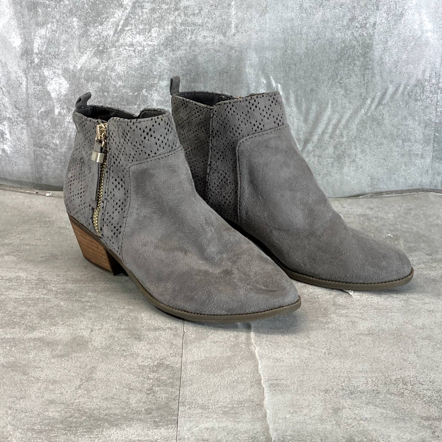 DR. SCHOLL'S Women's Dark Shadow Grey Brianna Perforated Block-Heel Booties SZ 7