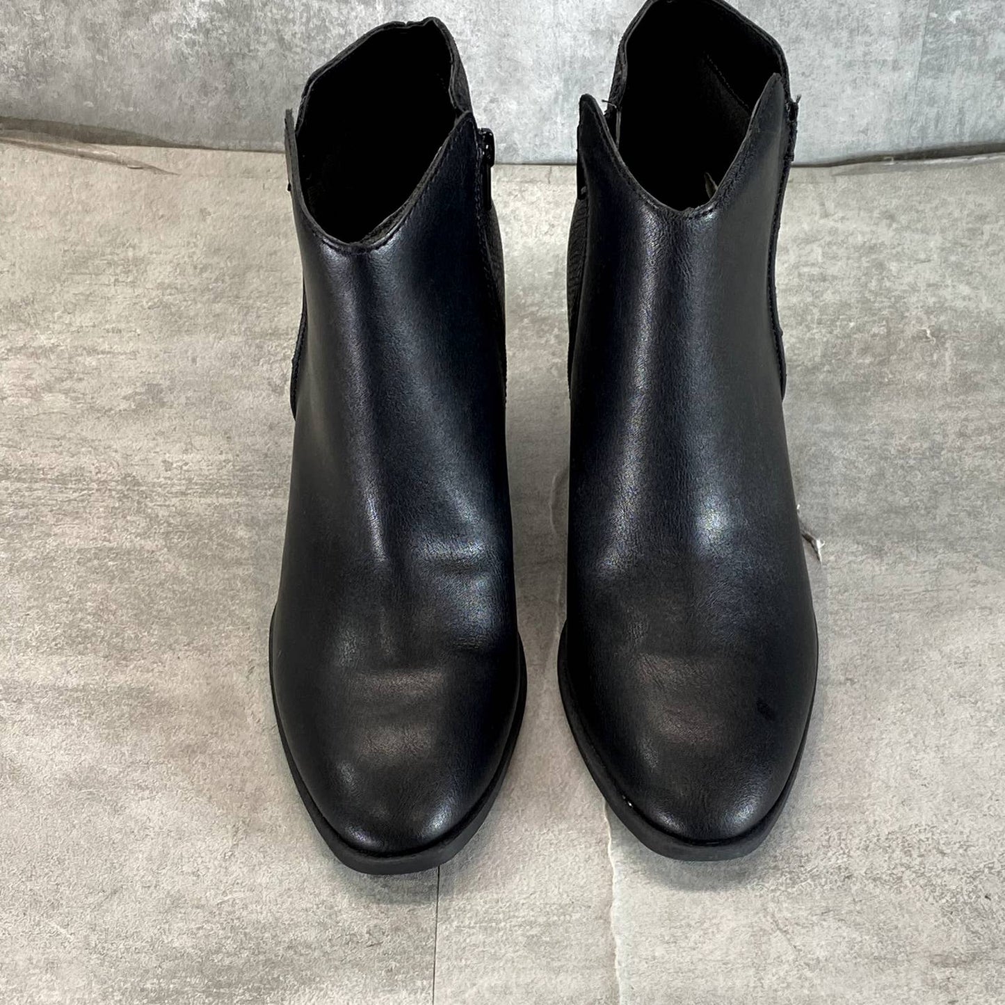 SUN+STONE Women's Black Graceyy Round-Toe Block-Heel Booties SZ 8.5