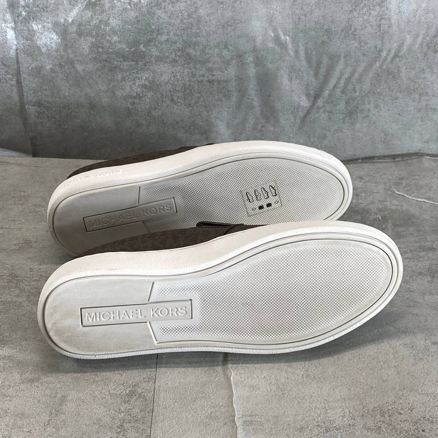 MICHAEL MICHAEL KORS Women's Brown Signature Logo Keaton Slip-On Sneakers SZ 7