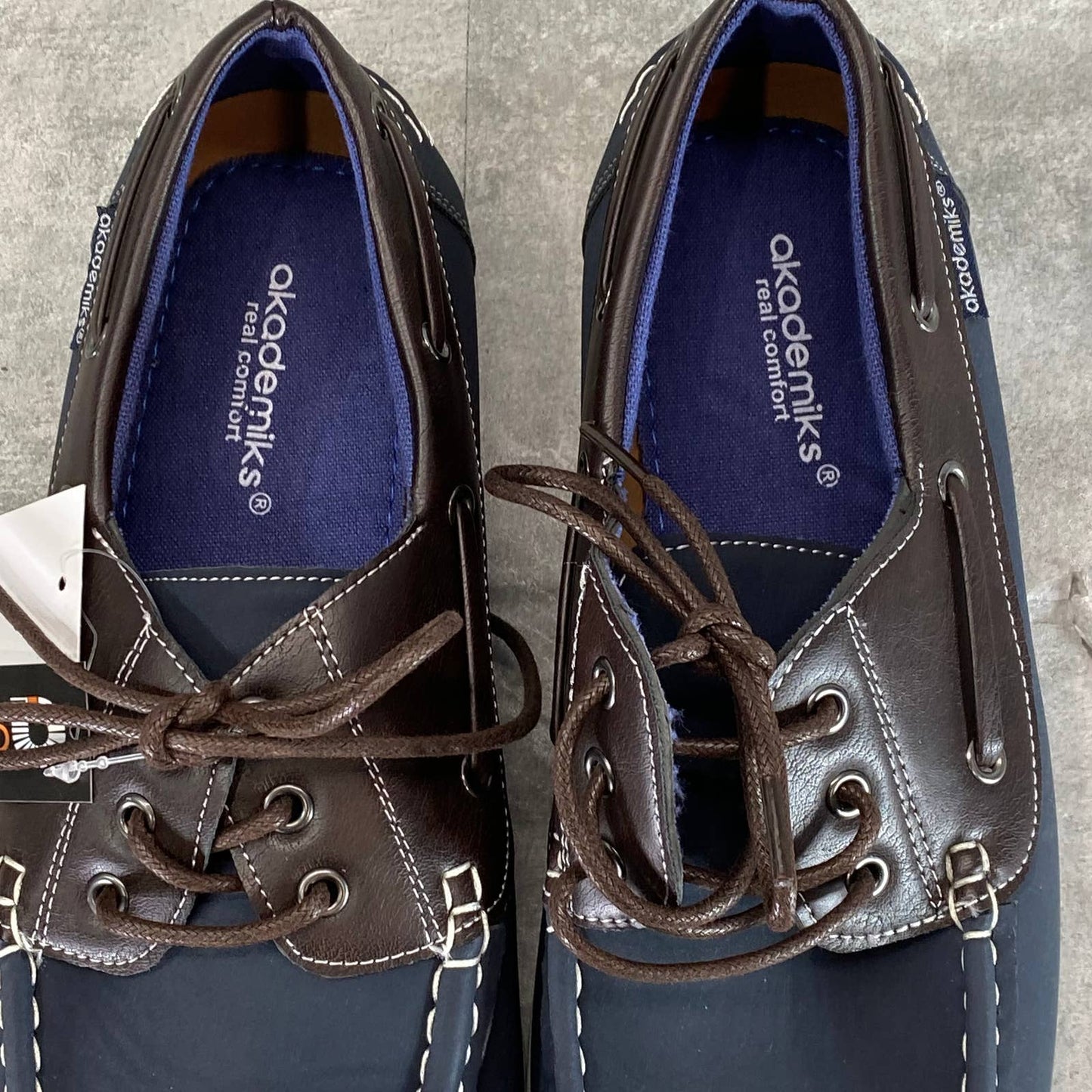 AKADEMIKS Men's Navy Marina Lace-Up Boat Shoes SZ 9